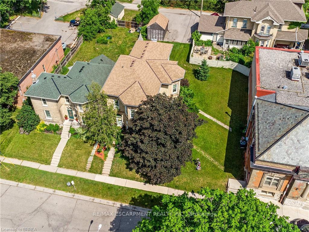 Photo 1 of 10 William Street, Brant, Paris — HOMEH