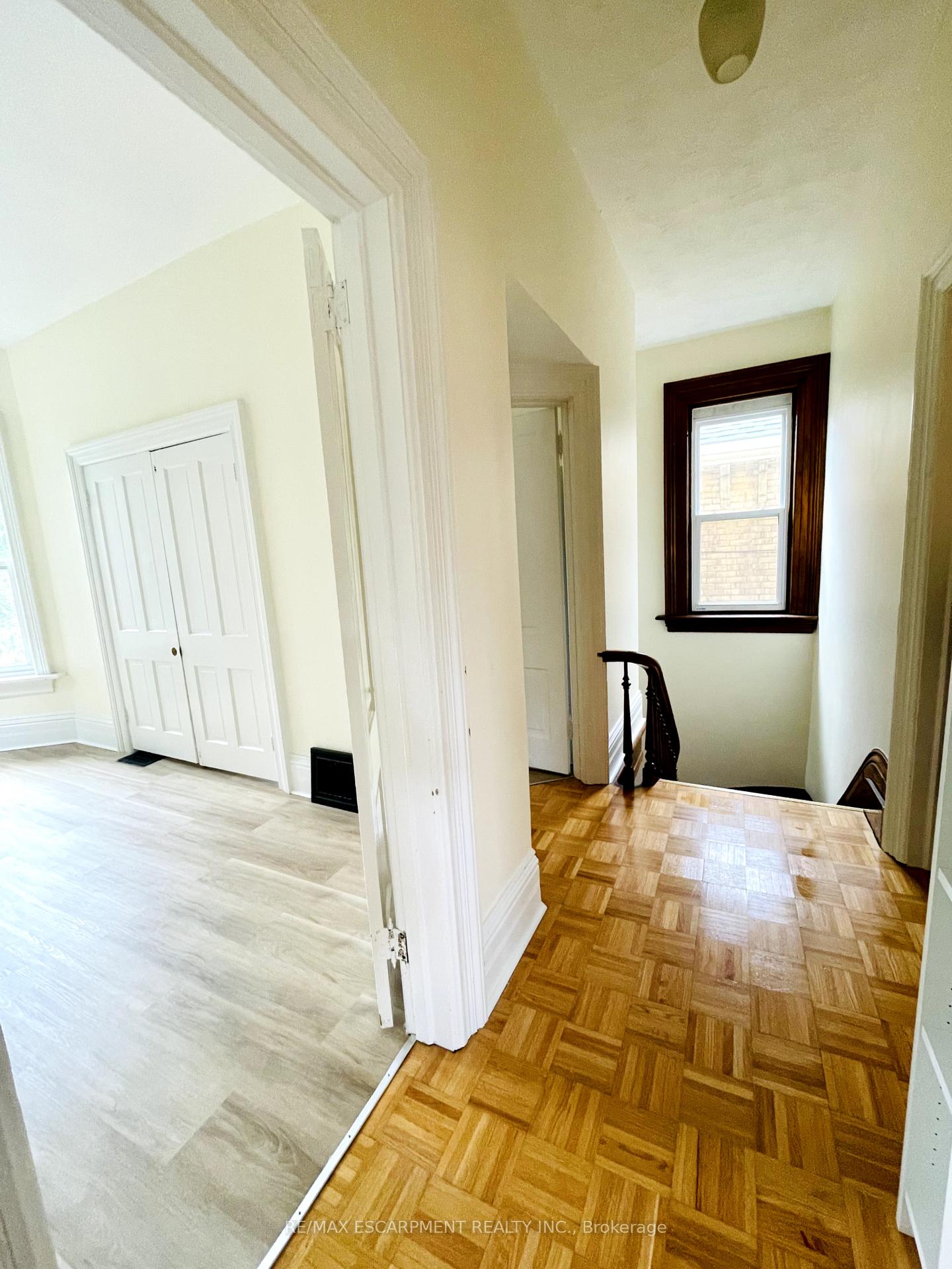 Photo 8 of 10 William Street, Brant, Paris — HOMEH