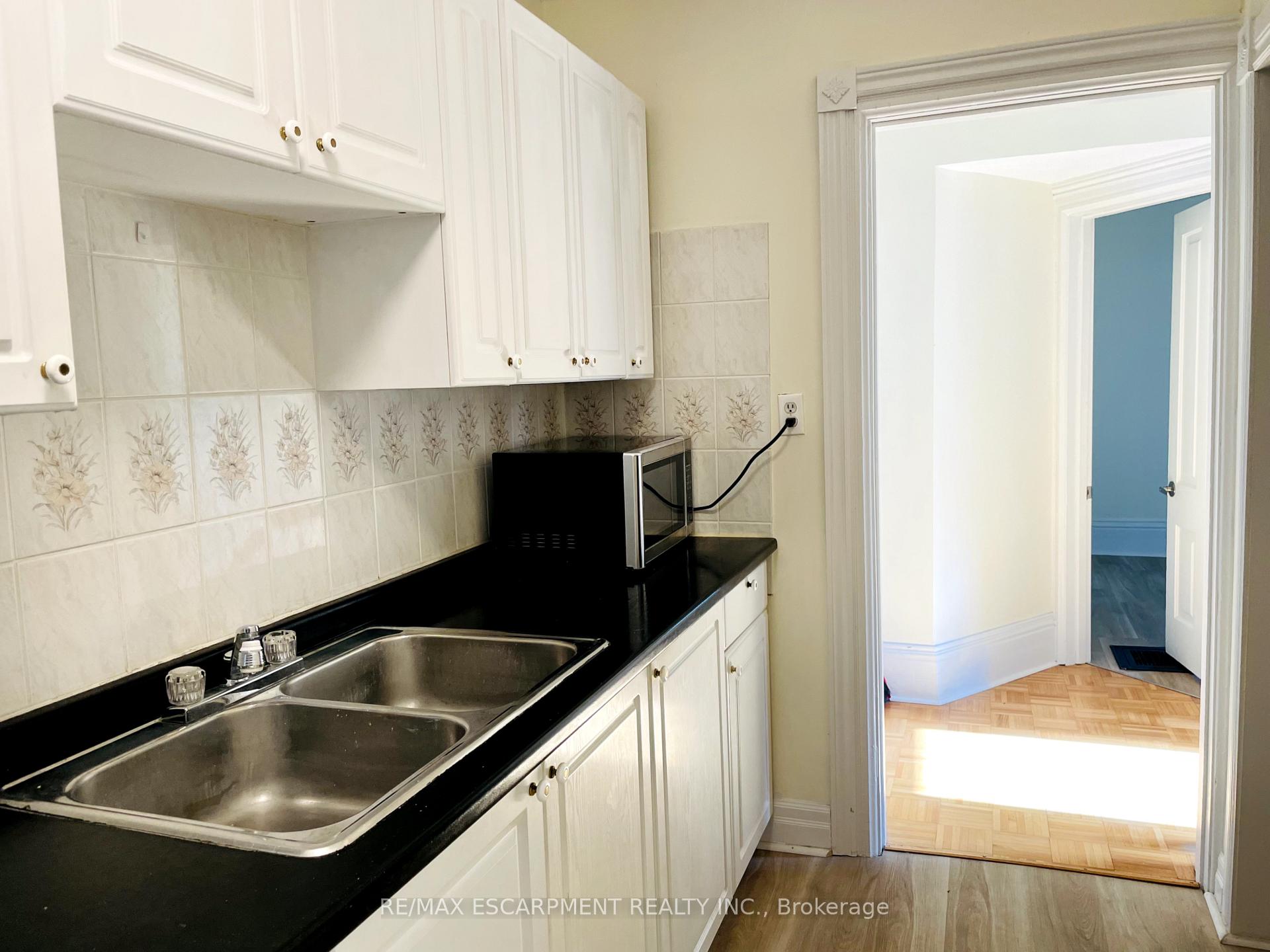 Photo 16 of 10 William Street, Brant, Paris — HOMEH