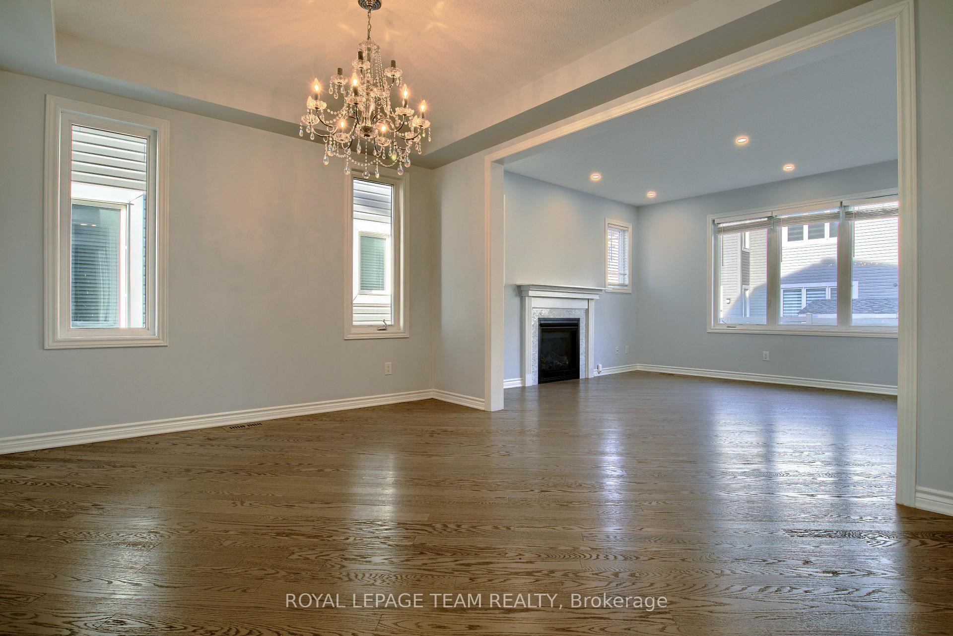 Photo 9 of 704 Devario Crescent, Ottawa, Barrhaven - Half Moon Bay — HOMEH