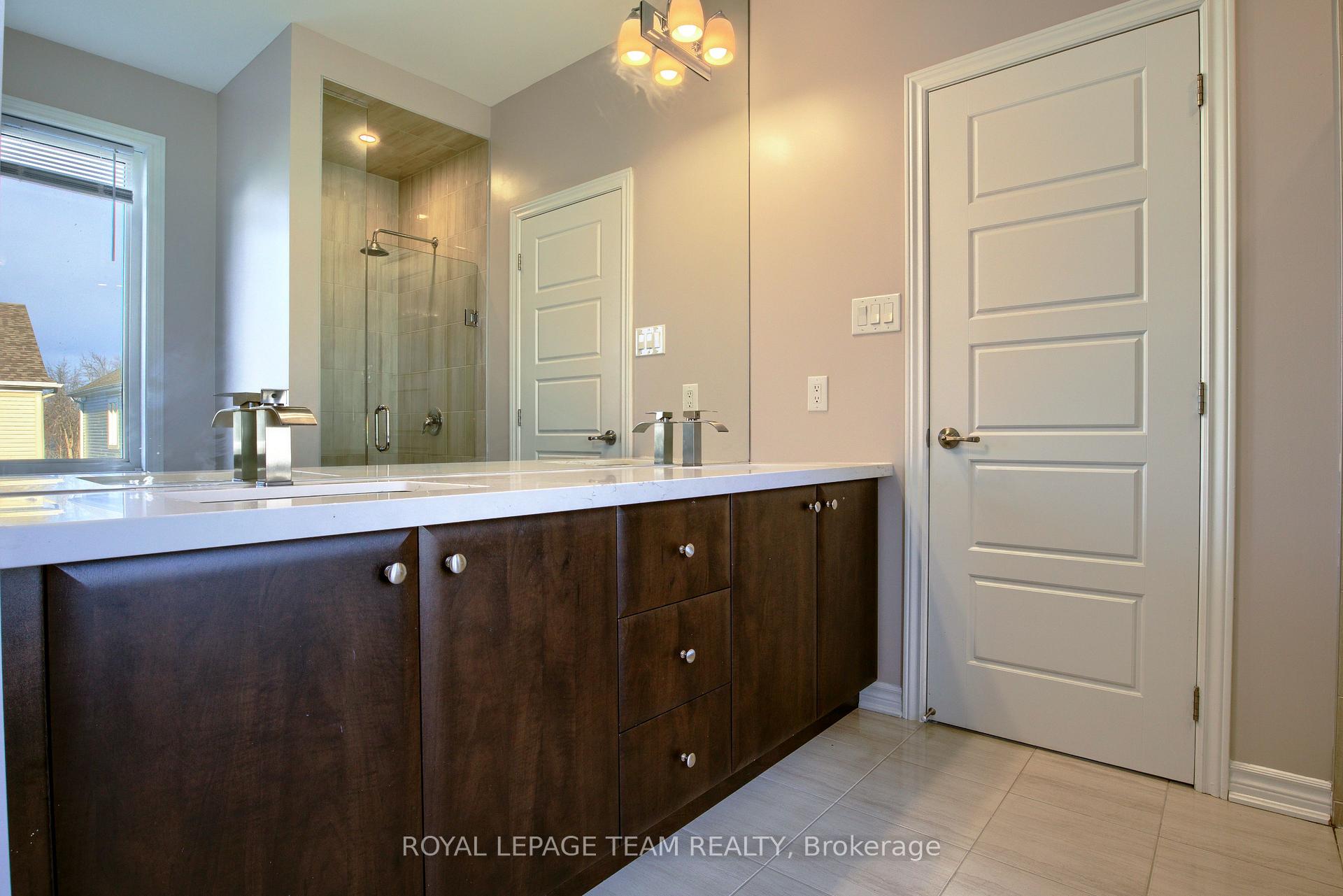 Photo 16 of 704 Devario Crescent, Ottawa, Barrhaven - Half Moon Bay — HOMEH
