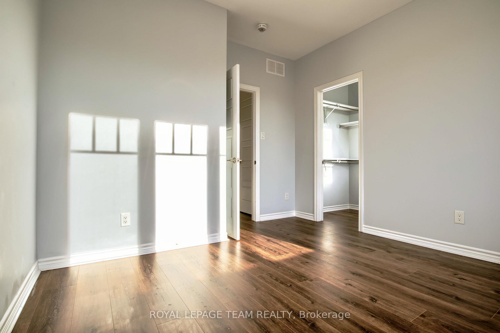 Photo 18 of 704 Devario Crescent, Ottawa, Barrhaven - Half Moon Bay — HOMEH