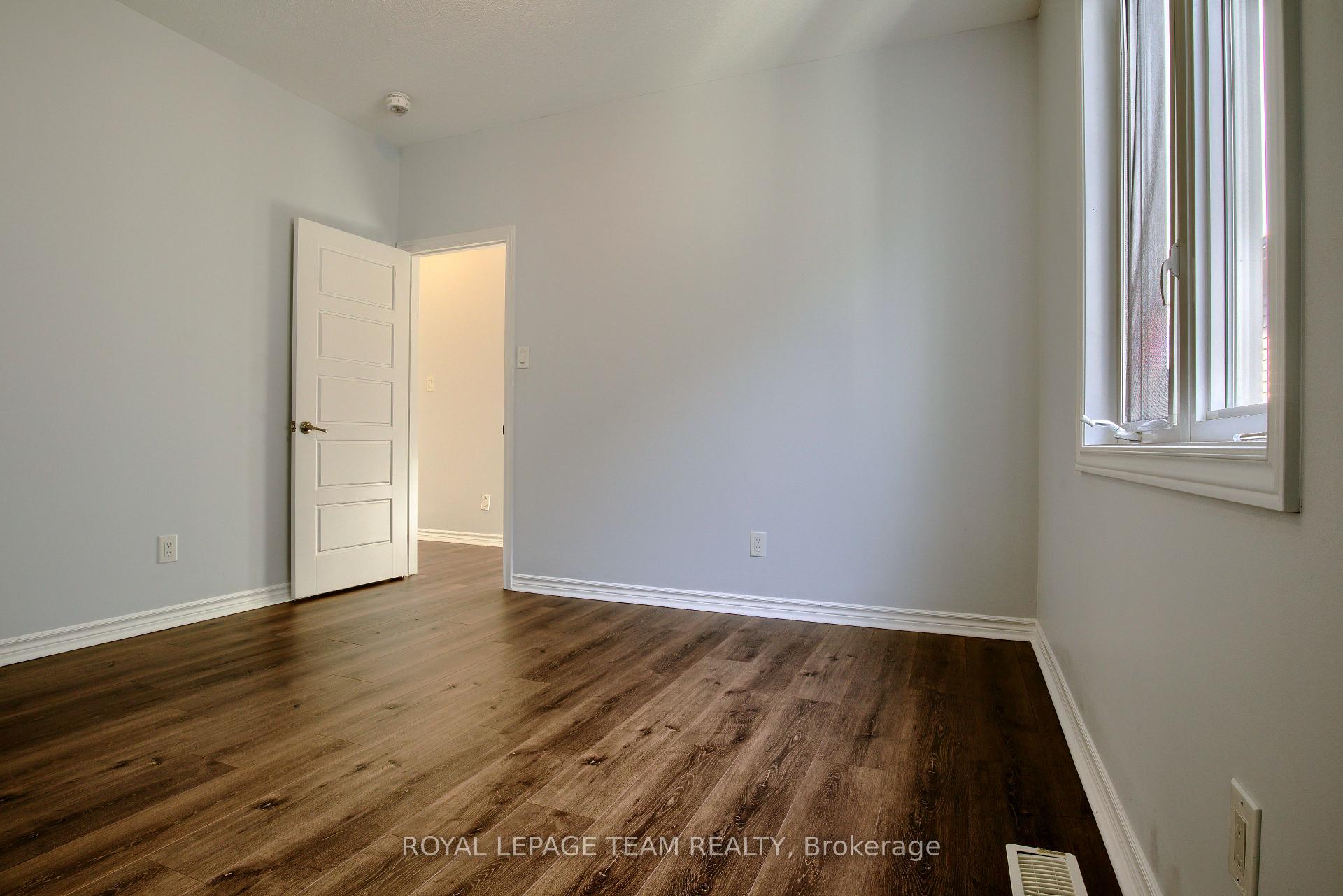 Photo 20 of 704 Devario Crescent, Ottawa, Barrhaven - Half Moon Bay — HOMEH