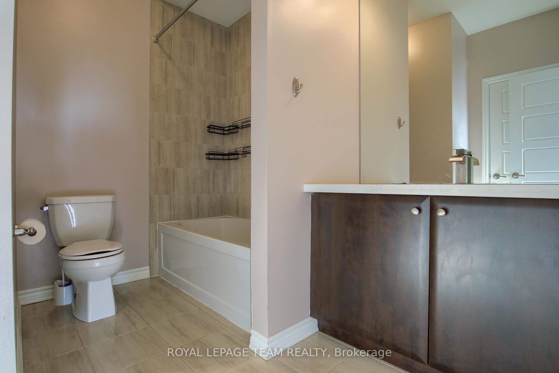 Photo 23 of 704 Devario Crescent, Ottawa, Barrhaven - Half Moon Bay — HOMEH