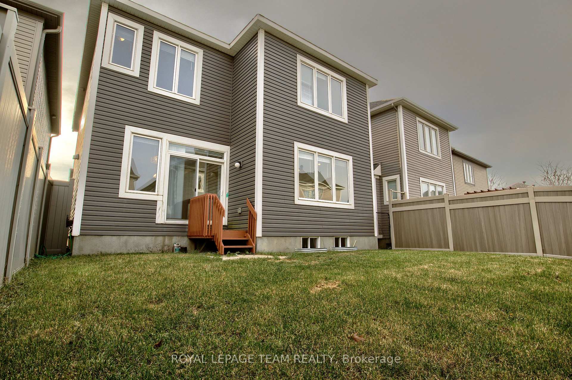 Photo 27 of 704 Devario Crescent, Ottawa, Barrhaven - Half Moon Bay — HOMEH