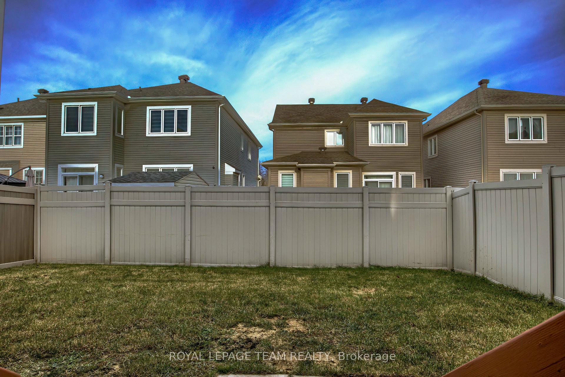 Photo 28 of 704 Devario Crescent, Ottawa, Barrhaven - Half Moon Bay — HOMEH