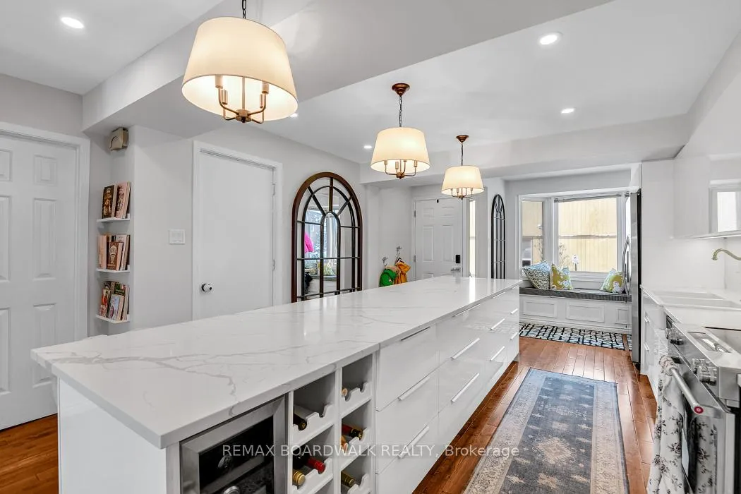Photo 8 of Unit 3, 104 Cheltenham Private, Ottawa, Hunt Club Woods — HOMEH