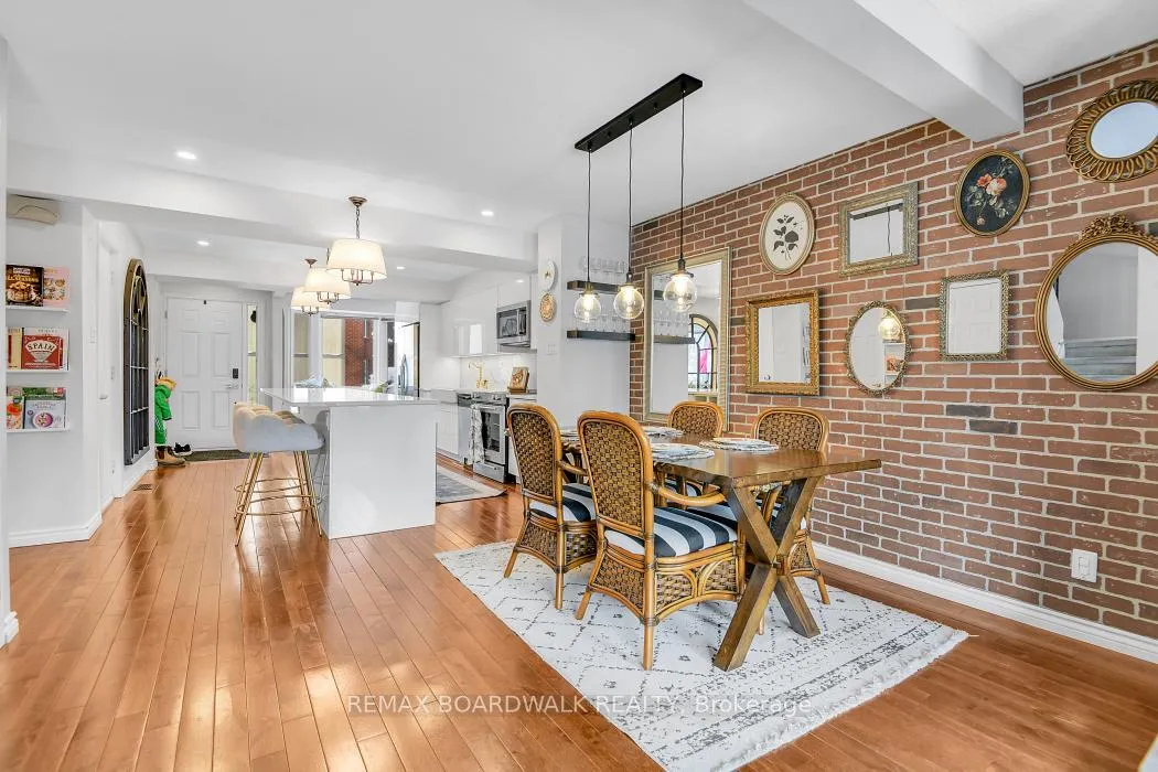 Photo 14 of Unit 3, 104 Cheltenham Private, Ottawa, Hunt Club Woods — HOMEH