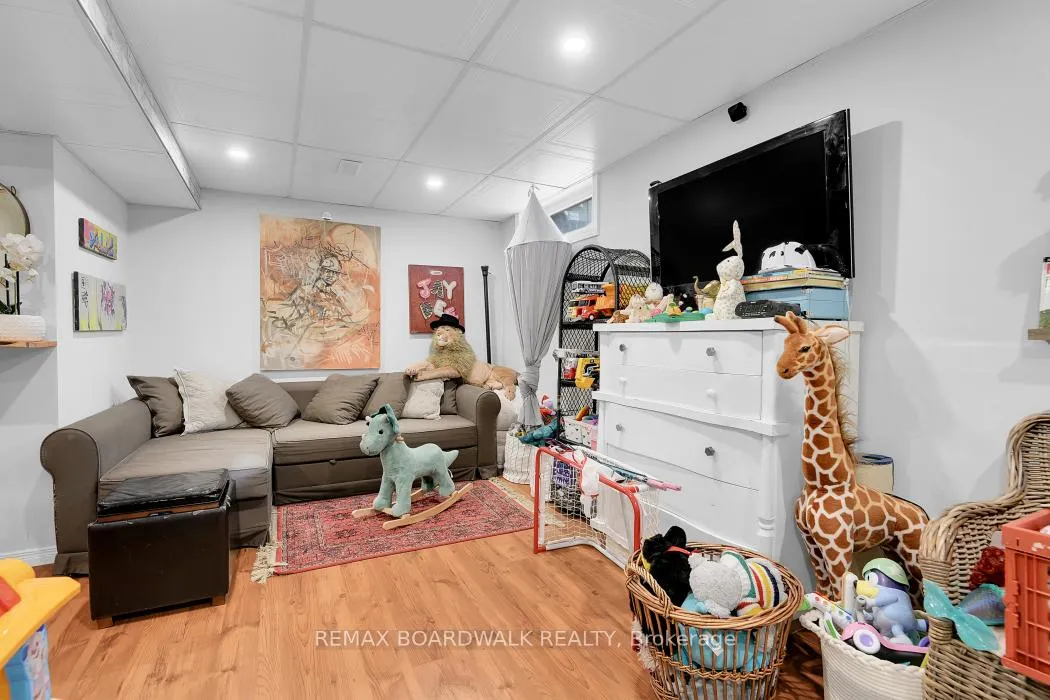 Photo 31 of Unit 3, 104 Cheltenham Private, Ottawa, Hunt Club Woods — HOMEH