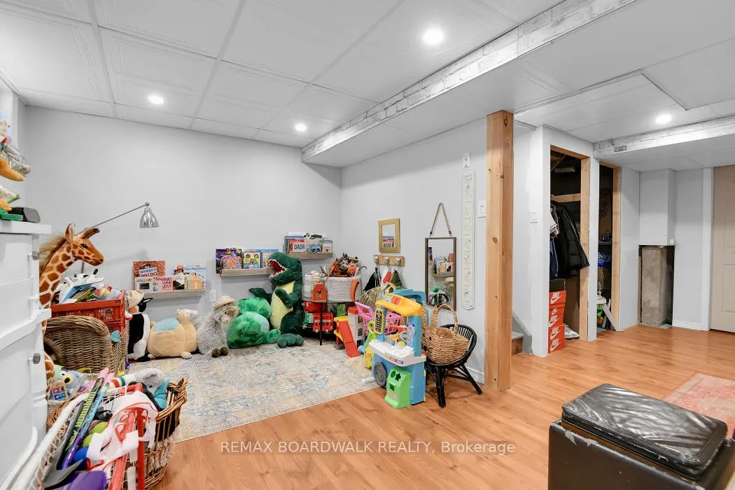 Photo 32 of Unit 3, 104 Cheltenham Private, Ottawa, Hunt Club Woods — HOMEH
