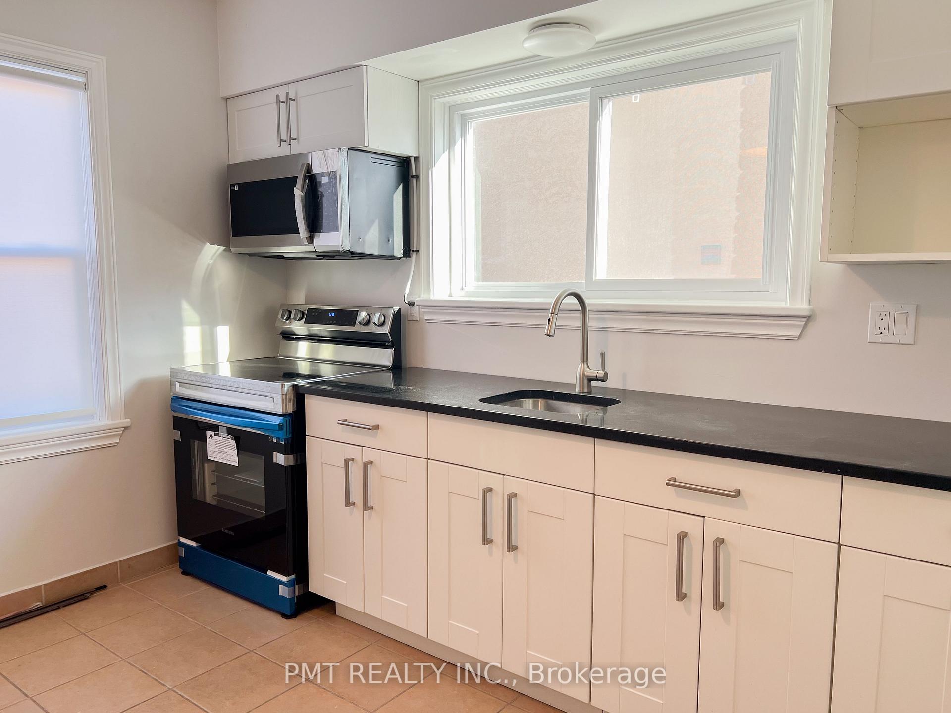 Photo 6 of Unit Main, 2182 Queensway Drive, Burlington, Freeman — HOMEH