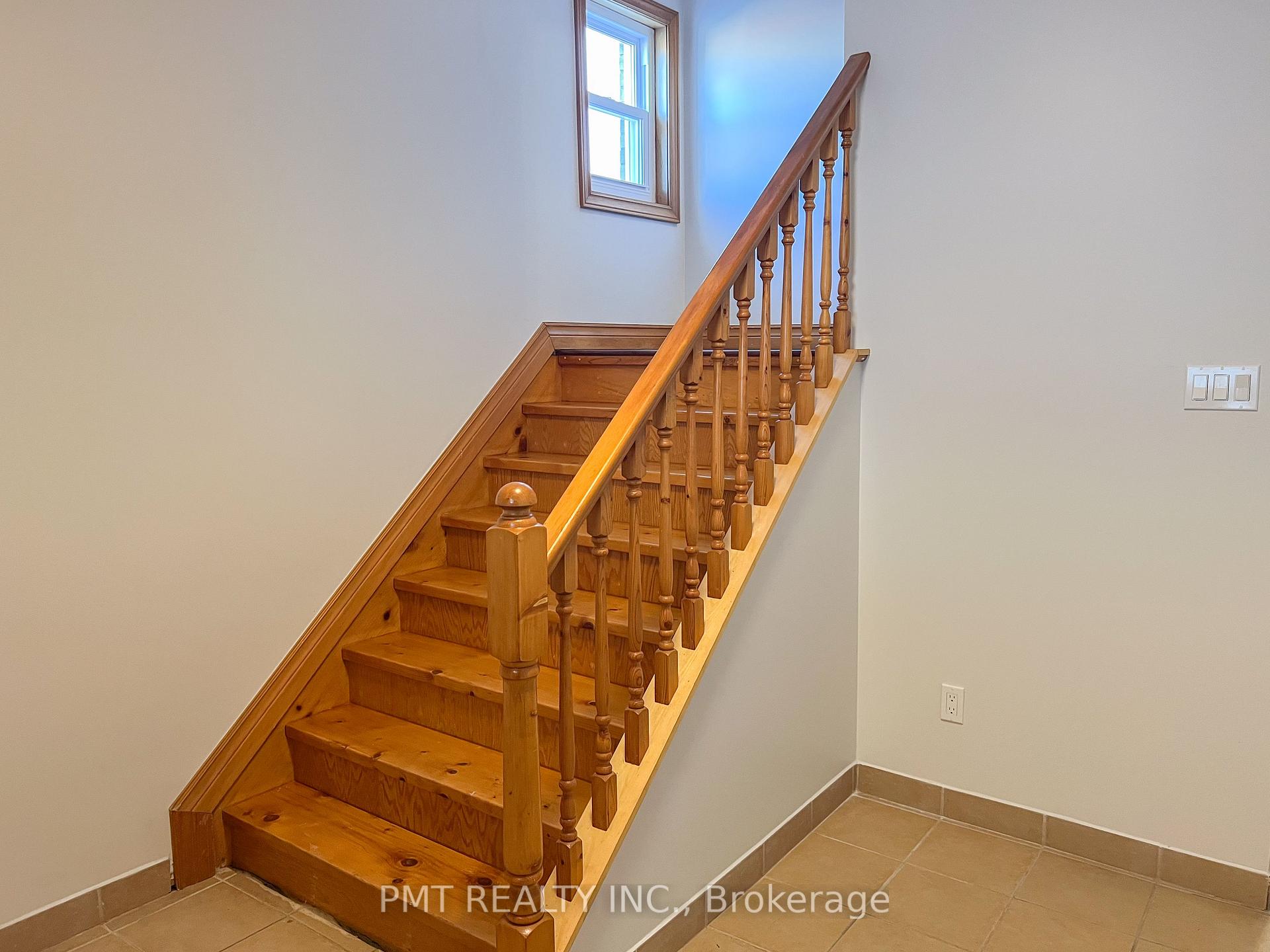 Photo 9 of Unit Main, 2182 Queensway Drive, Burlington, Freeman — HOMEH