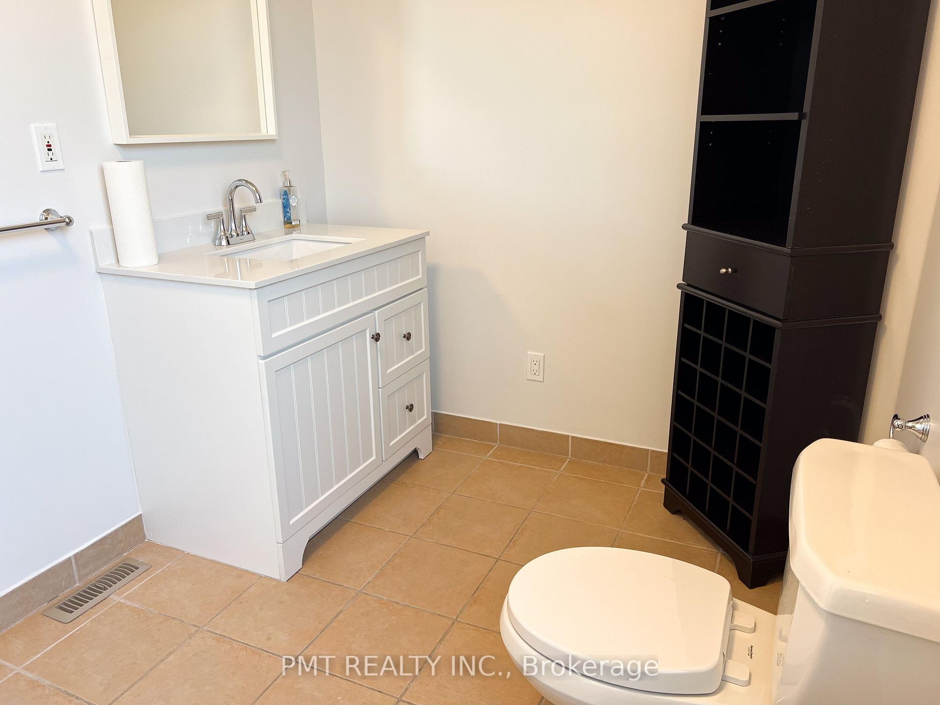 Photo 13 of Unit Main, 2182 Queensway Drive, Burlington, Freeman — HOMEH