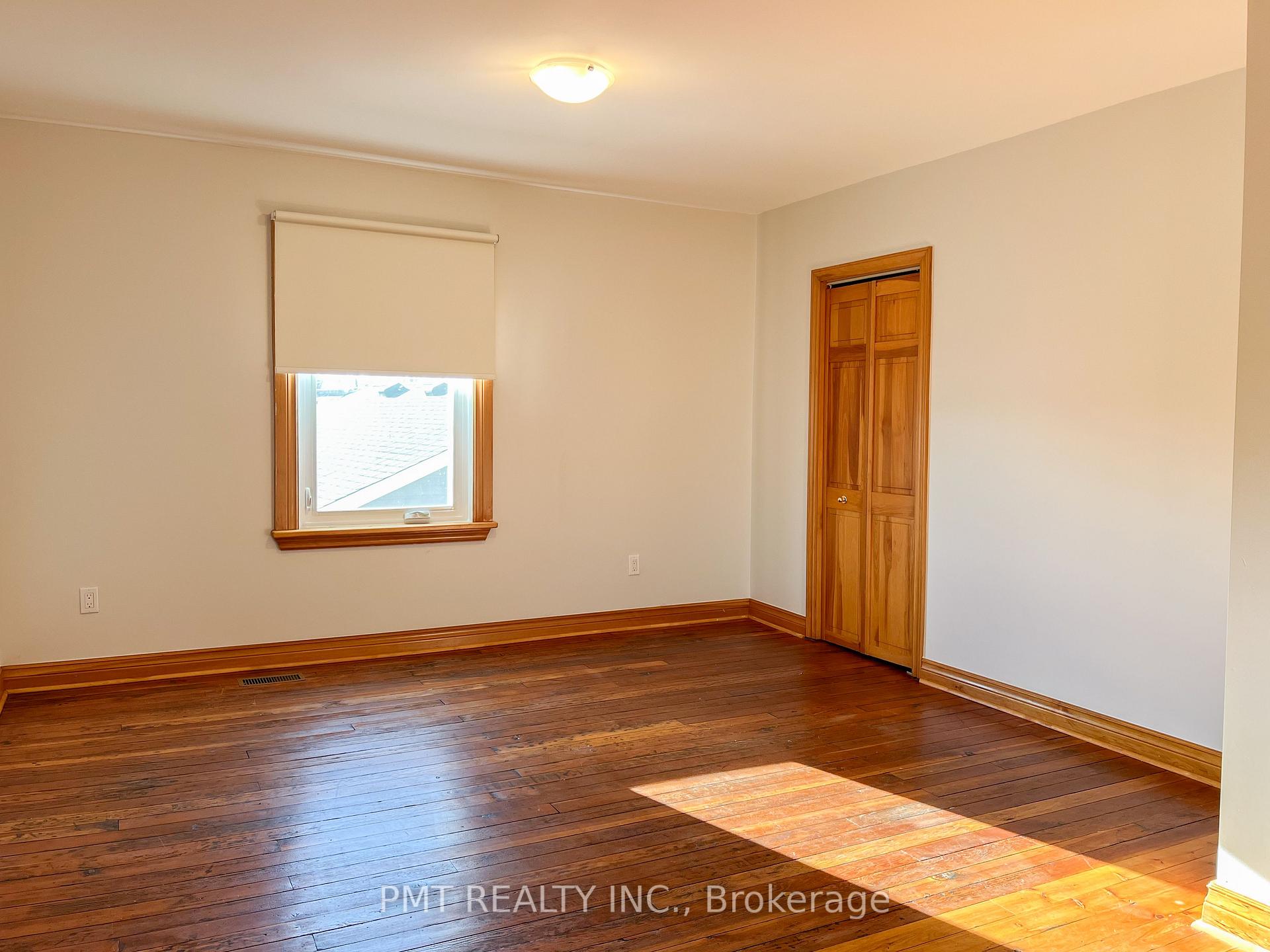 Photo 16 of Unit Main, 2182 Queensway Drive, Burlington, Freeman — HOMEH