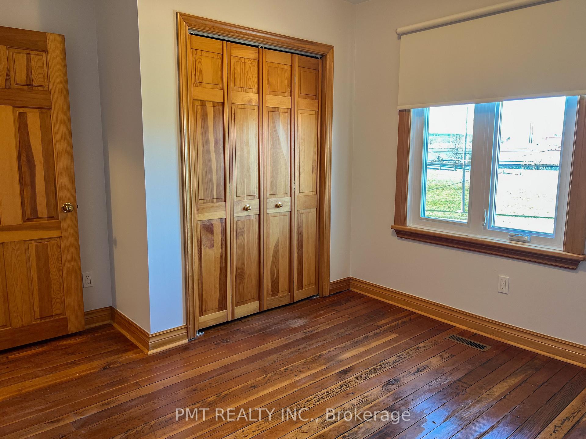 Photo 18 of Unit Main, 2182 Queensway Drive, Burlington, Freeman — HOMEH