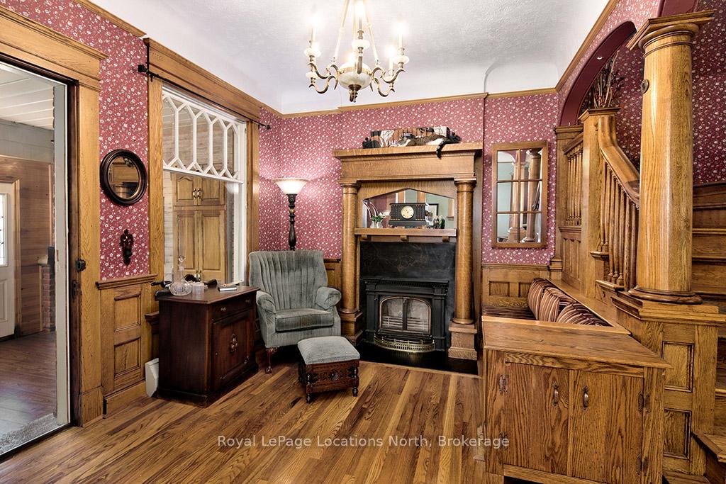 Photo 6 of 103 Mark Street W, Grey Highlands — HOMEH