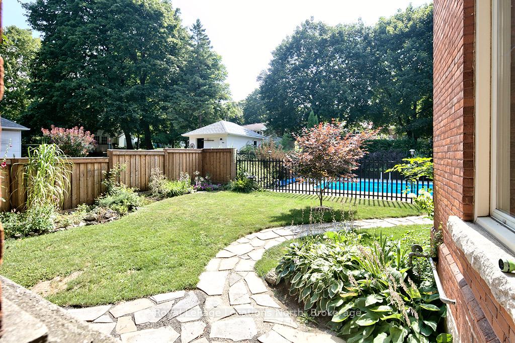 Photo 37 of 103 Mark Street W, Grey Highlands — HOMEH