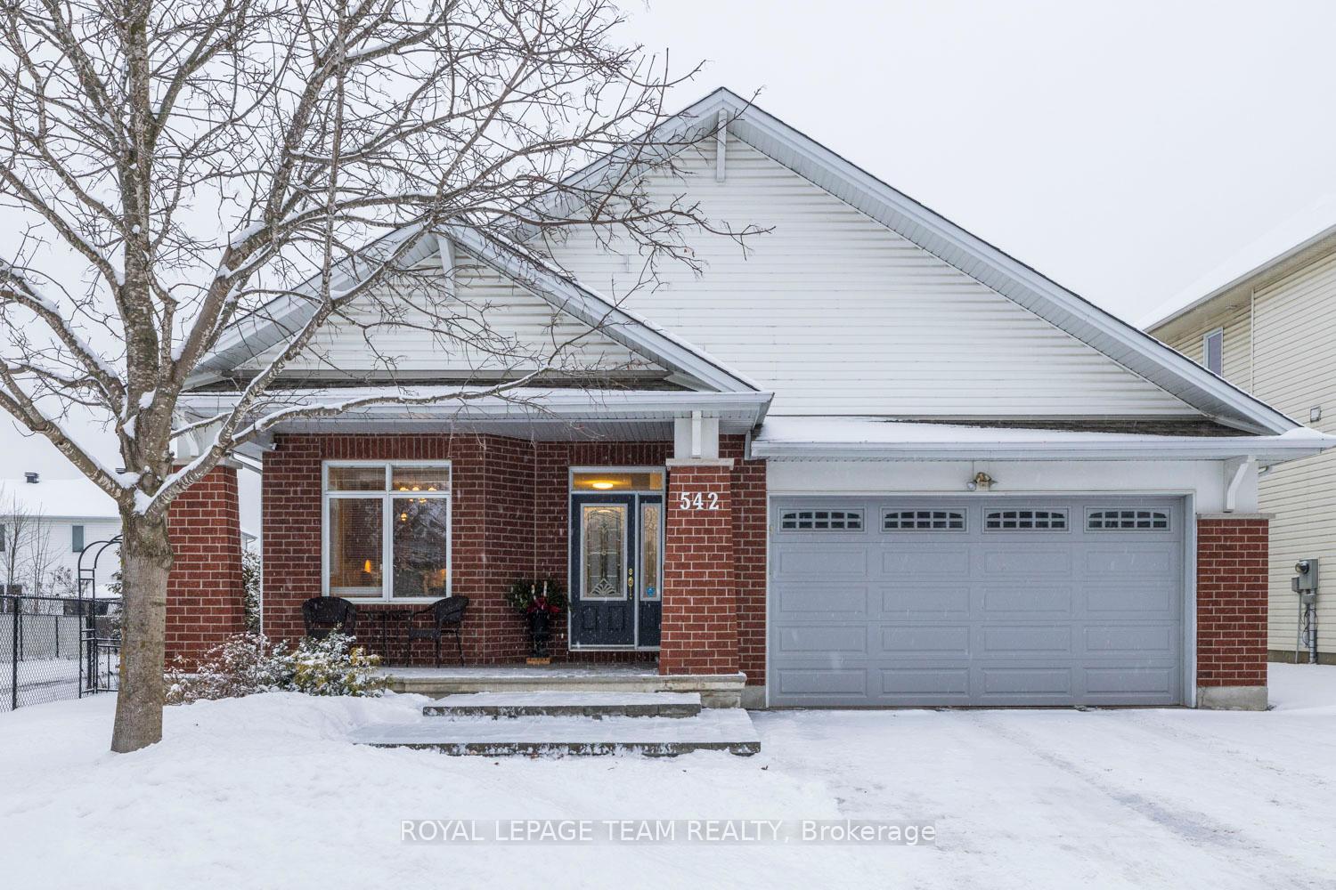 Photo 1 of 542 Devonwood Circle, Ottawa, Blossom Park/Kemp Park/Findlay Creek — HOMEH