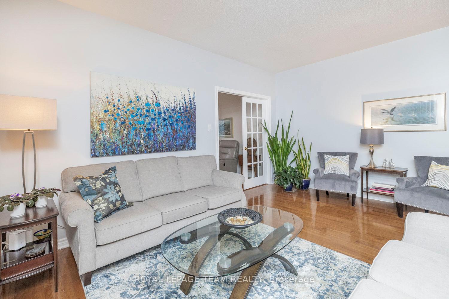 Photo 13 of 542 Devonwood Circle, Ottawa, Blossom Park/Kemp Park/Findlay Creek — HOMEH