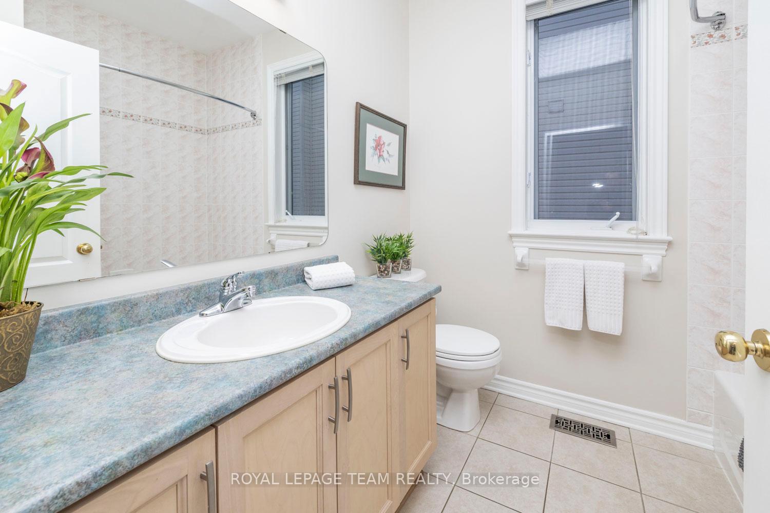 Photo 21 of 542 Devonwood Circle, Ottawa, Blossom Park/Kemp Park/Findlay Creek — HOMEH