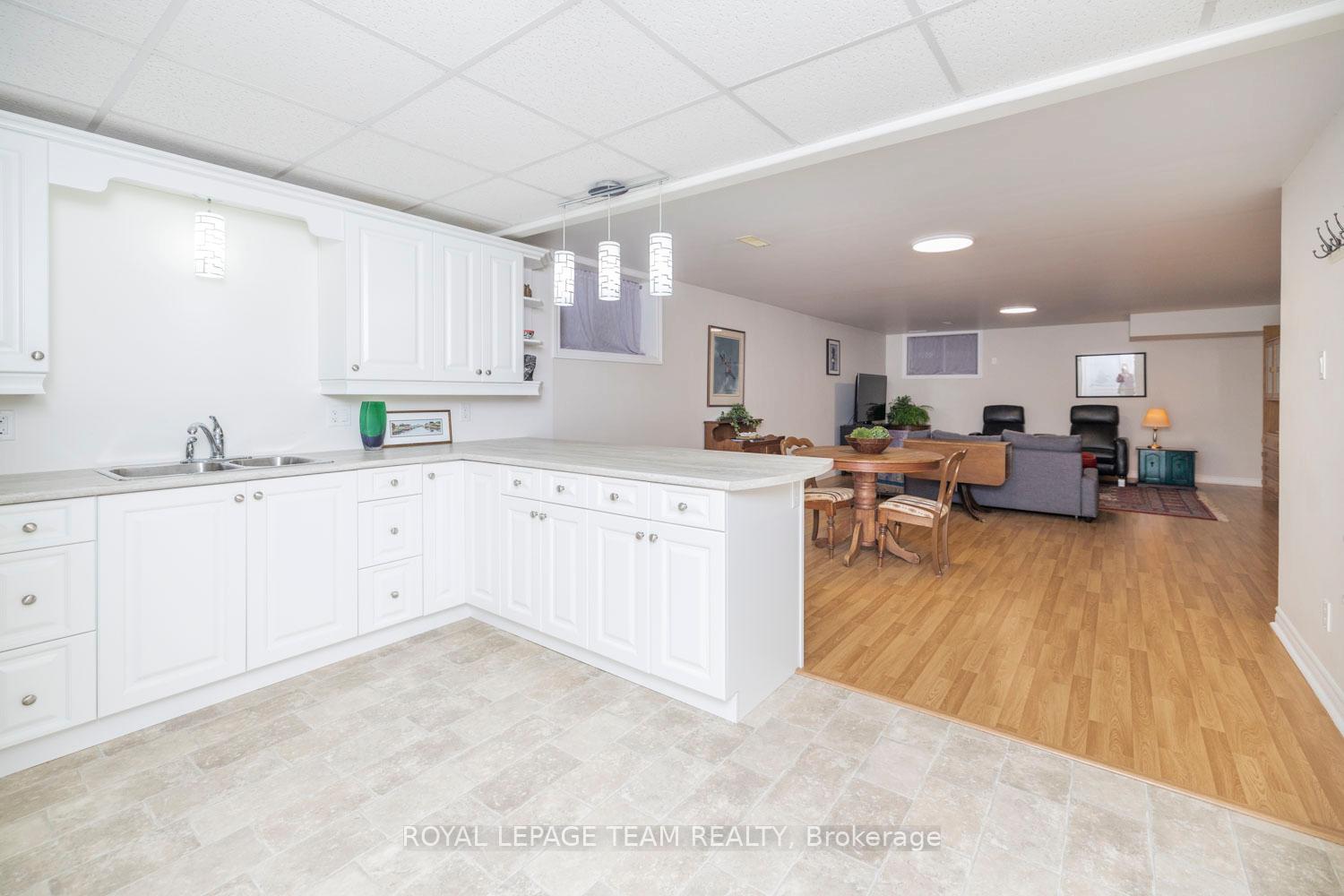 Photo 31 of 542 Devonwood Circle, Ottawa, Blossom Park/Kemp Park/Findlay Creek — HOMEH
