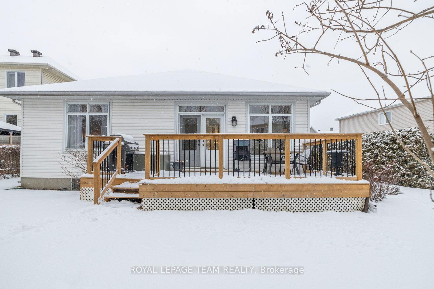 Photo 37 of 542 Devonwood Circle, Ottawa, Blossom Park/Kemp Park/Findlay Creek — HOMEH