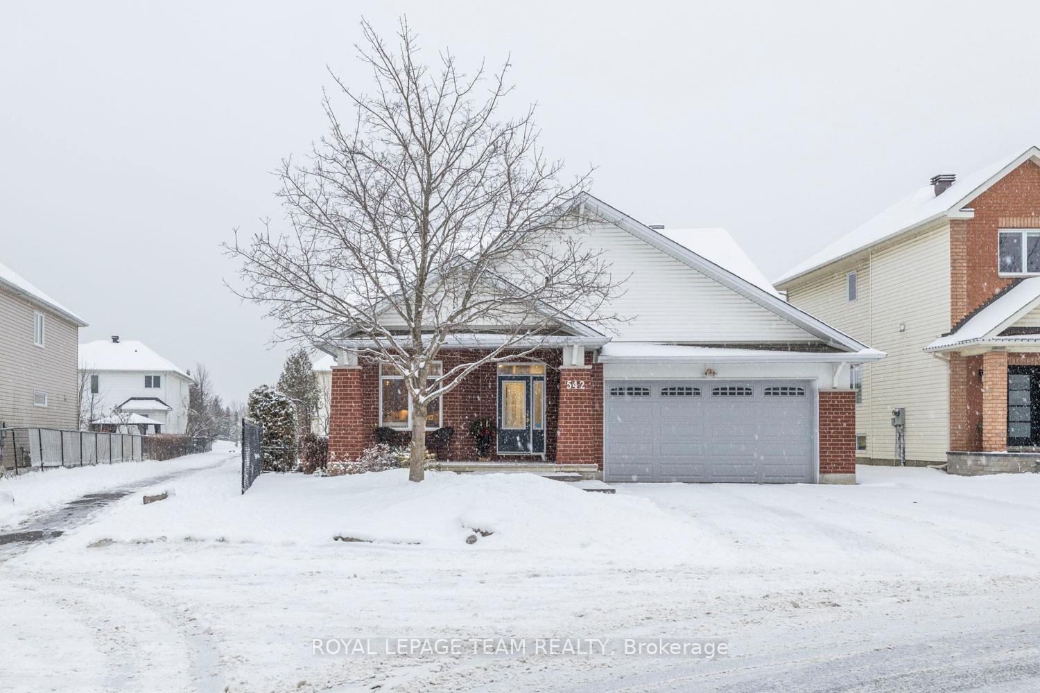 Photo 40 of 542 Devonwood Circle, Ottawa, Blossom Park/Kemp Park/Findlay Creek — HOMEH
