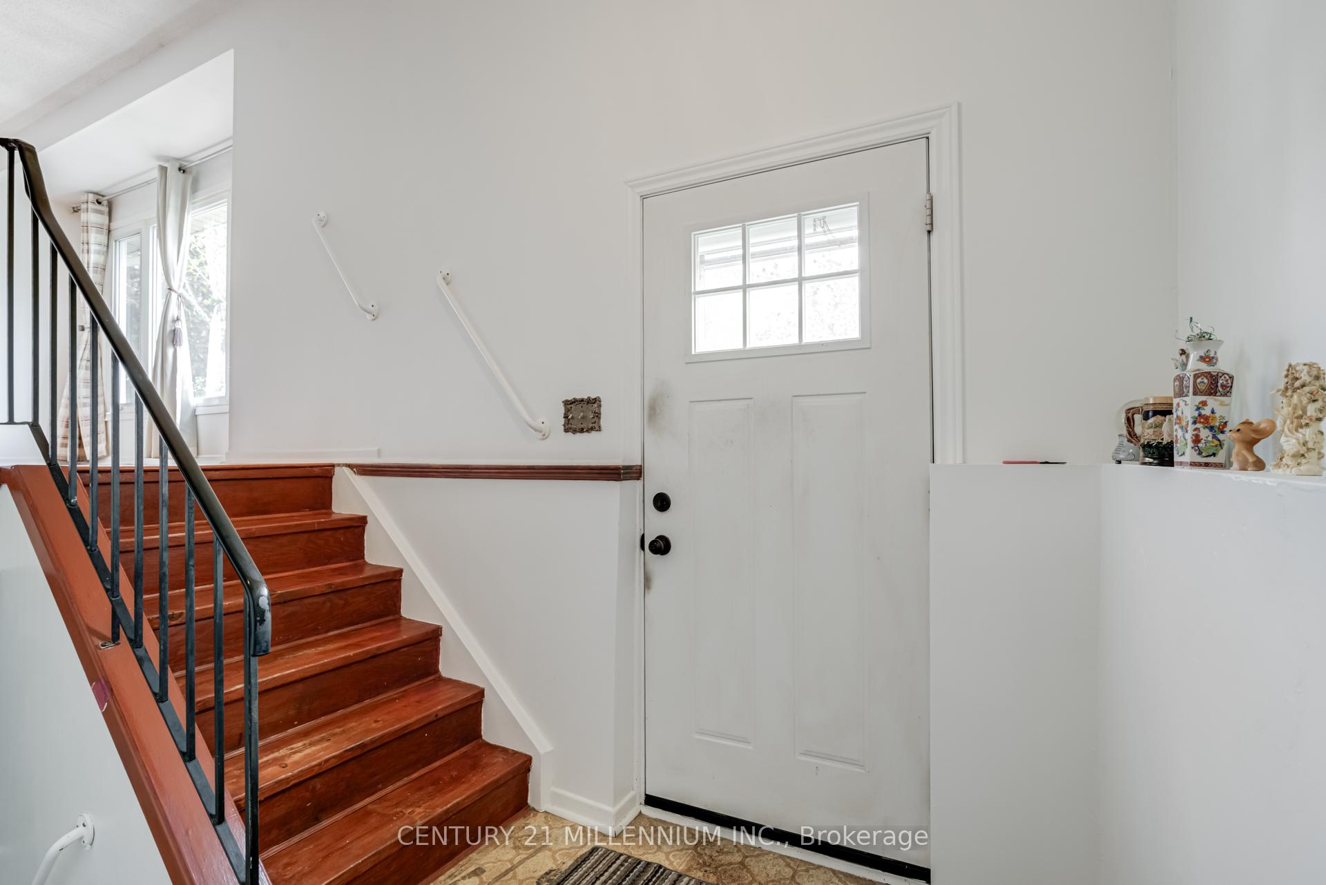 Photo 3 of 94 Charters Road, Brampton, Madoc — HOMEH
