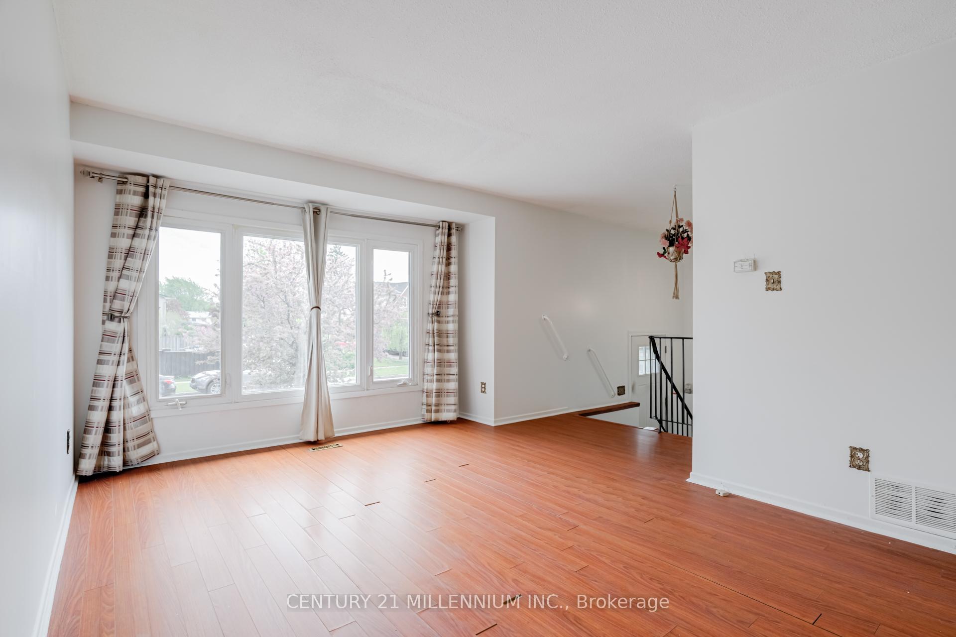 Photo 11 of 94 Charters Road, Brampton, Madoc — HOMEH