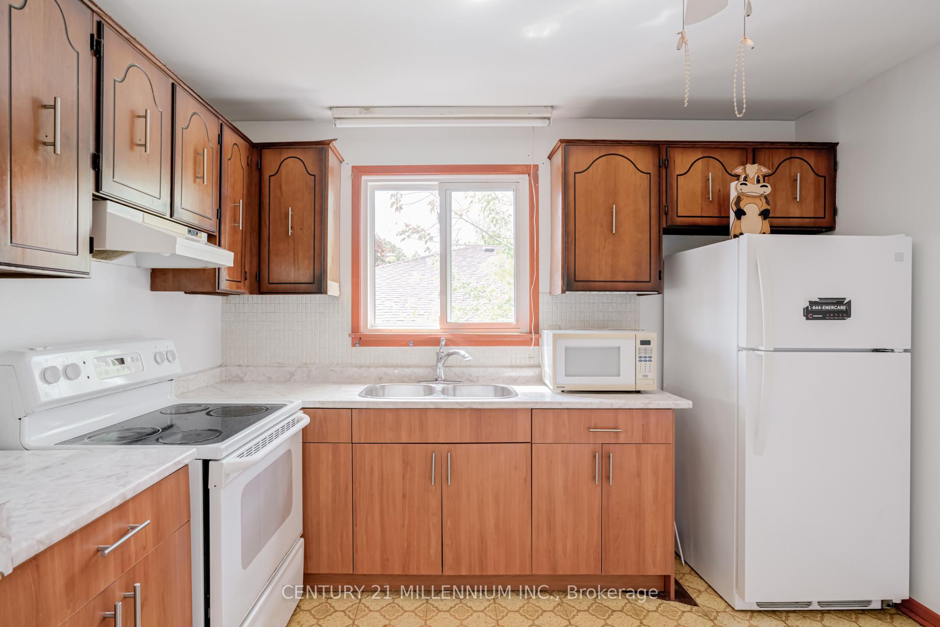 Photo 16 of 94 Charters Road, Brampton, Madoc — HOMEH