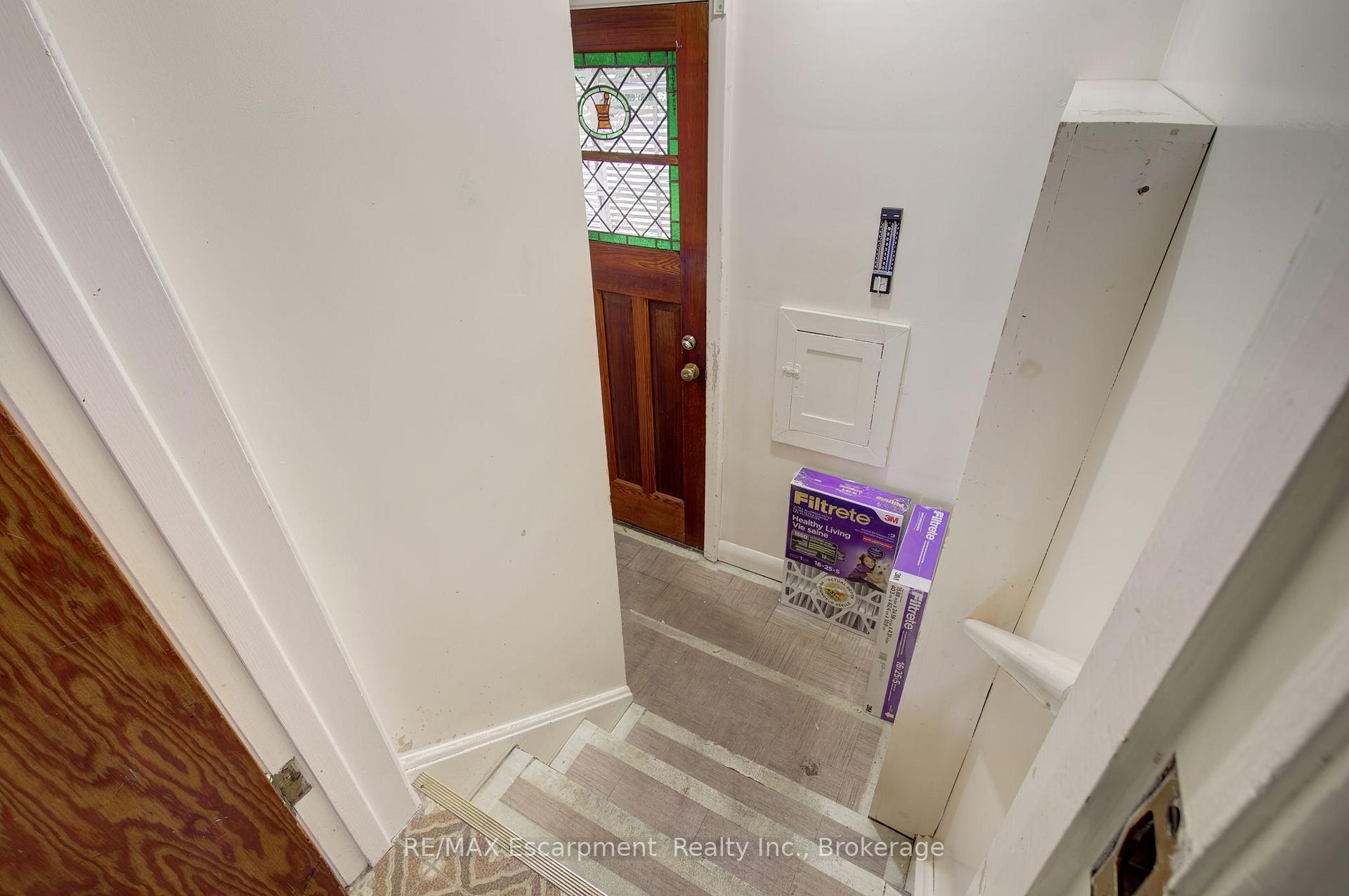 Photo 14 of 2198 Yorkshire Crescent, Burlington, Brant — HOMEH