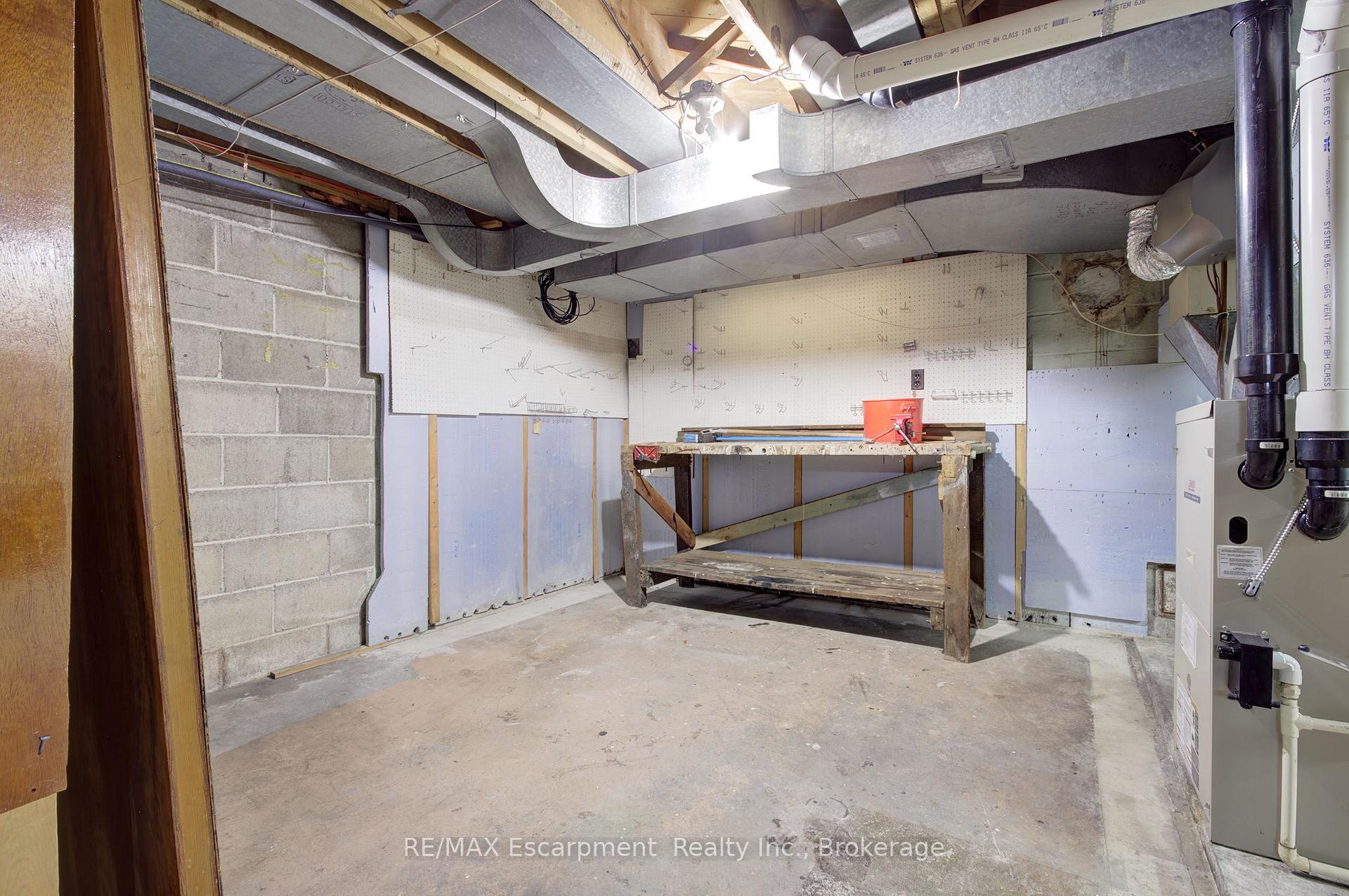 Photo 20 of 2198 Yorkshire Crescent, Burlington, Brant — HOMEH
