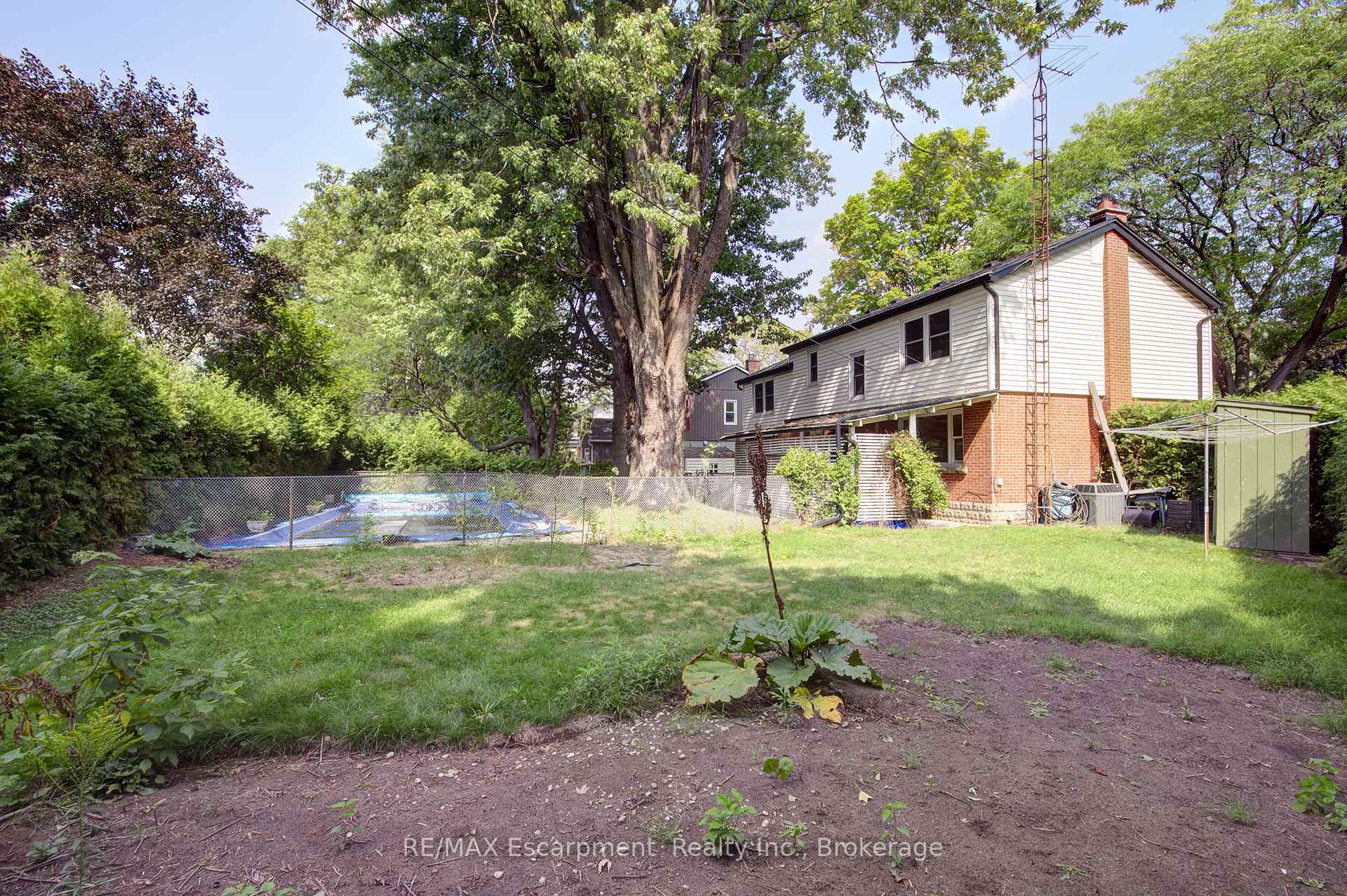 Photo 22 of 2198 Yorkshire Crescent, Burlington, Brant — HOMEH