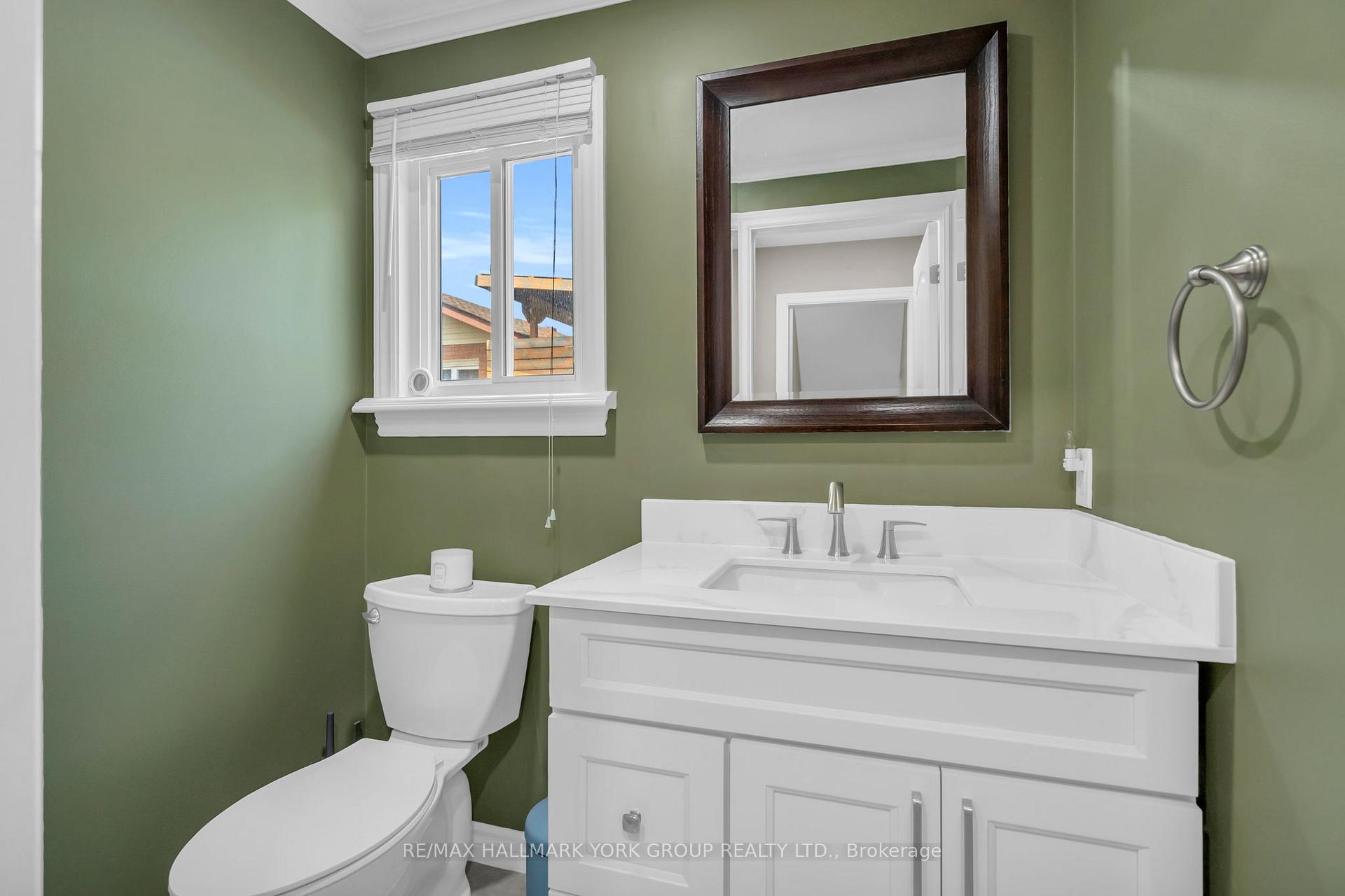 Photo 24 of 15 Brook Crescent, Georgina, Pefferlaw — HOMEH