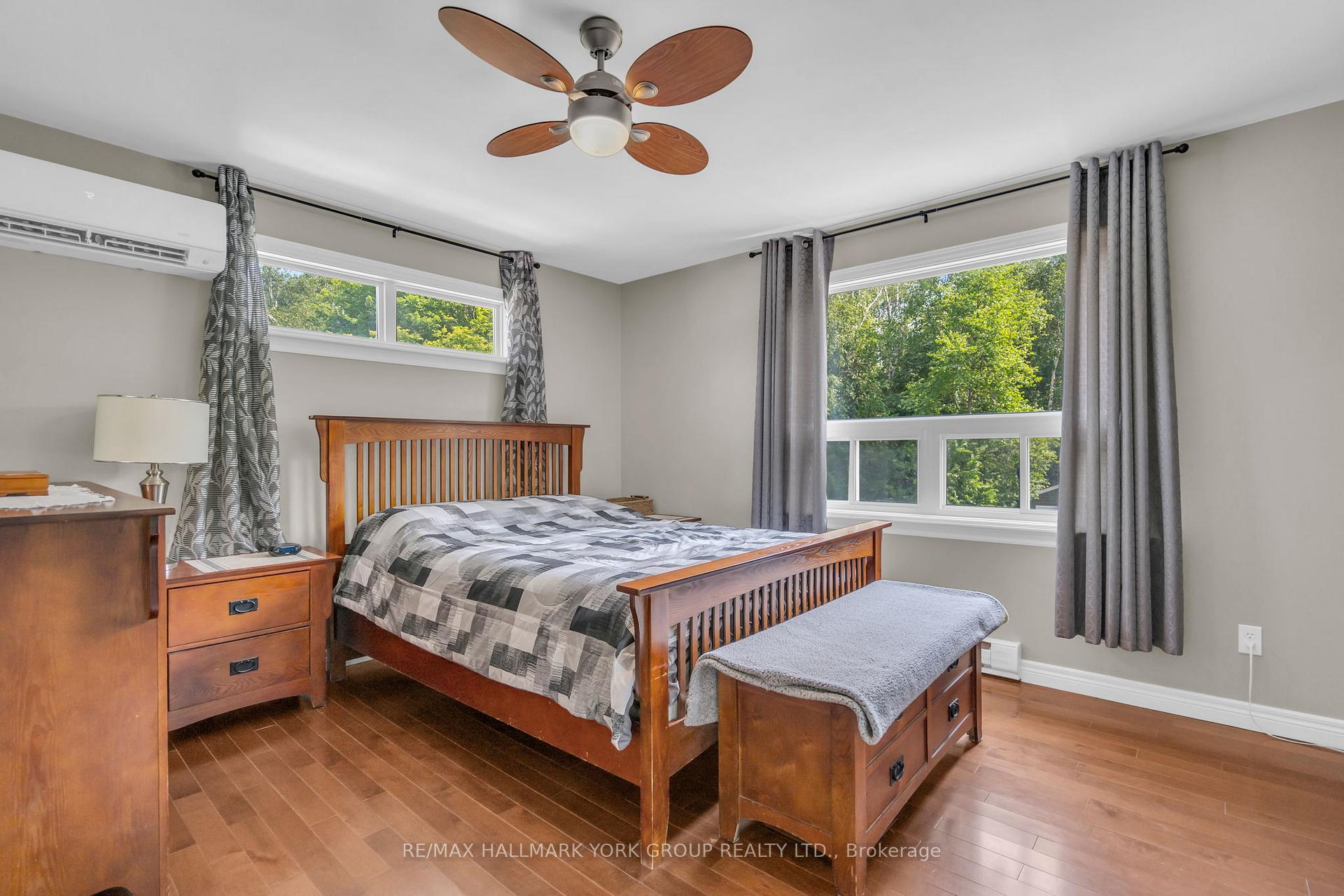 Photo 25 of 15 Brook Crescent, Georgina, Pefferlaw — HOMEH