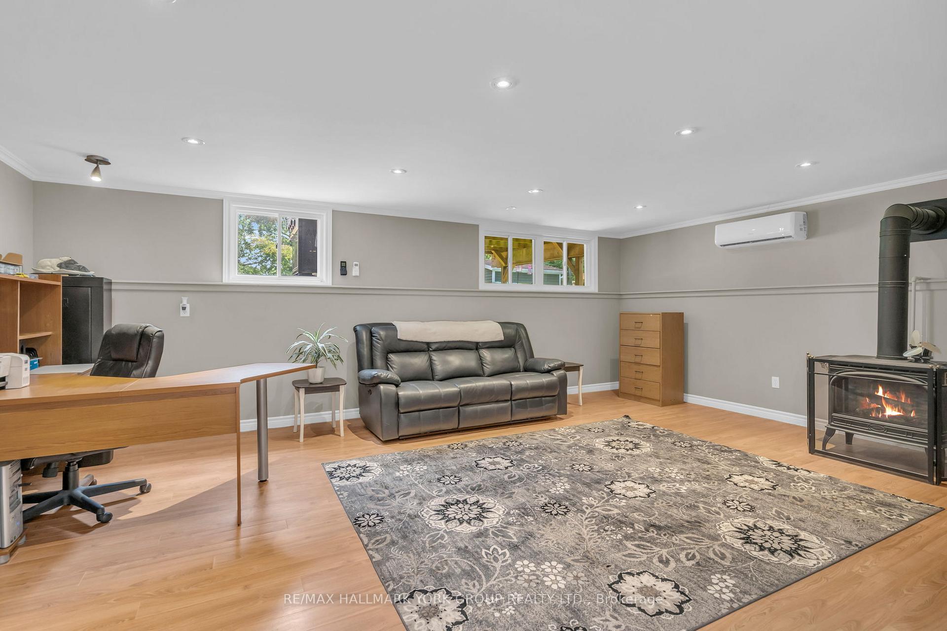 Photo 35 of 15 Brook Crescent, Georgina, Pefferlaw — HOMEH