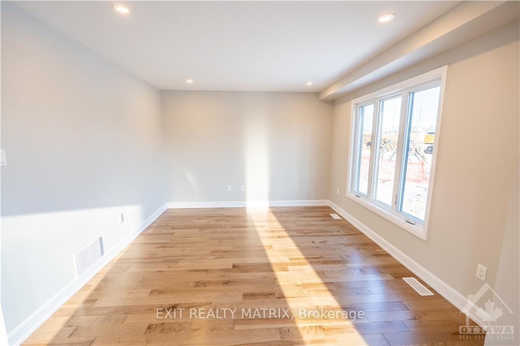 Photo 8 of 1400 Caroline Court, Cornwall — HOMEH