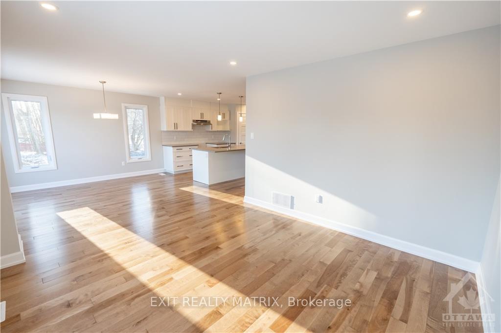 Photo 10 of 1400 Caroline Court, Cornwall — HOMEH
