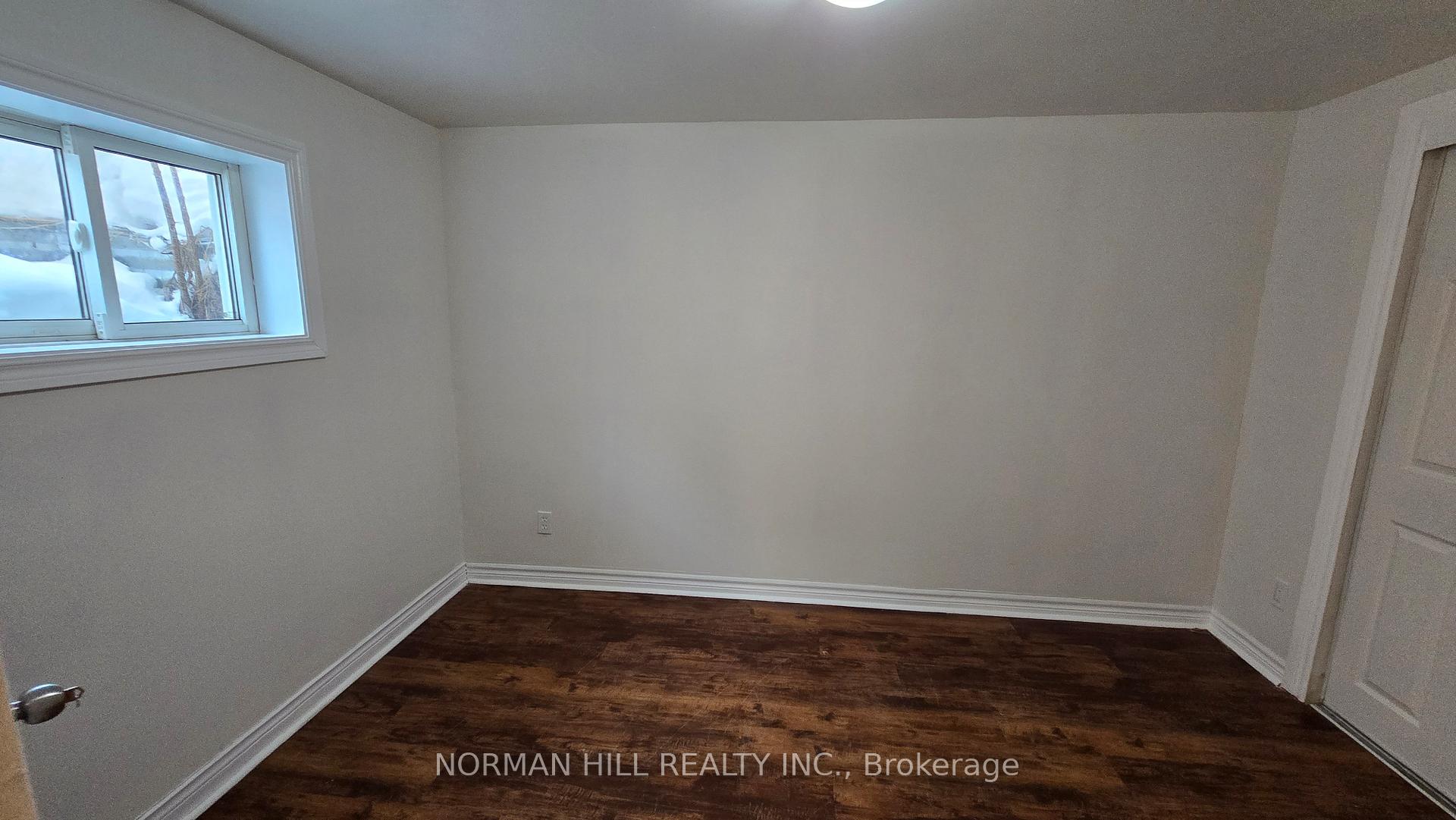 Photo 23 of Unit B, 58 Bernick Drive, Barrie, Georgian Drive — HOMEH