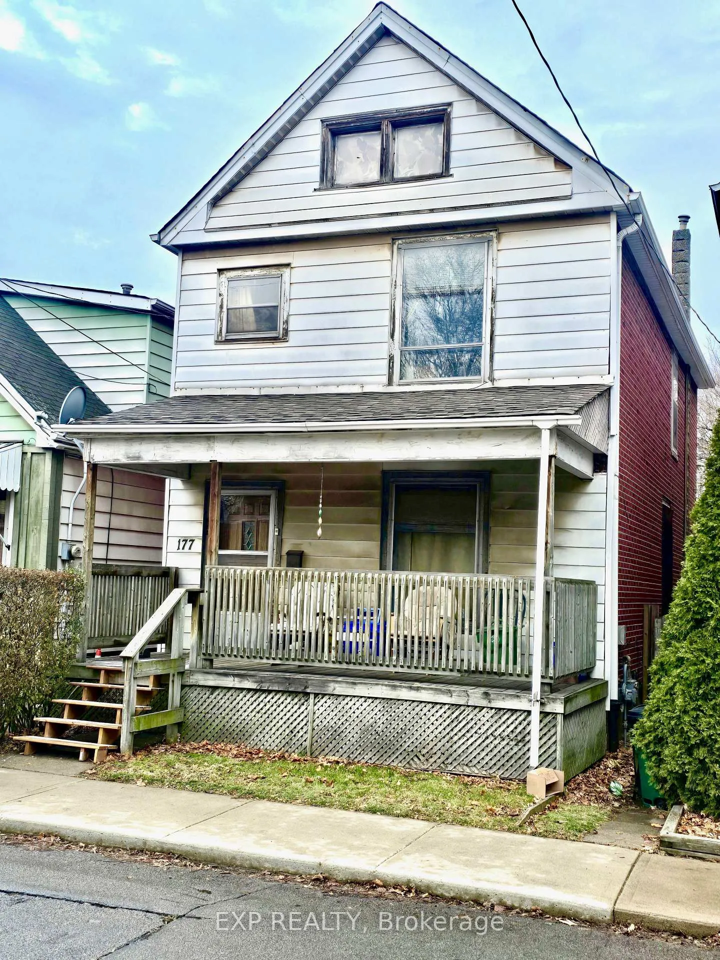 Photo 1 of 177 Glendale Avenue N, Hamilton, Crown Point — HOMEH
