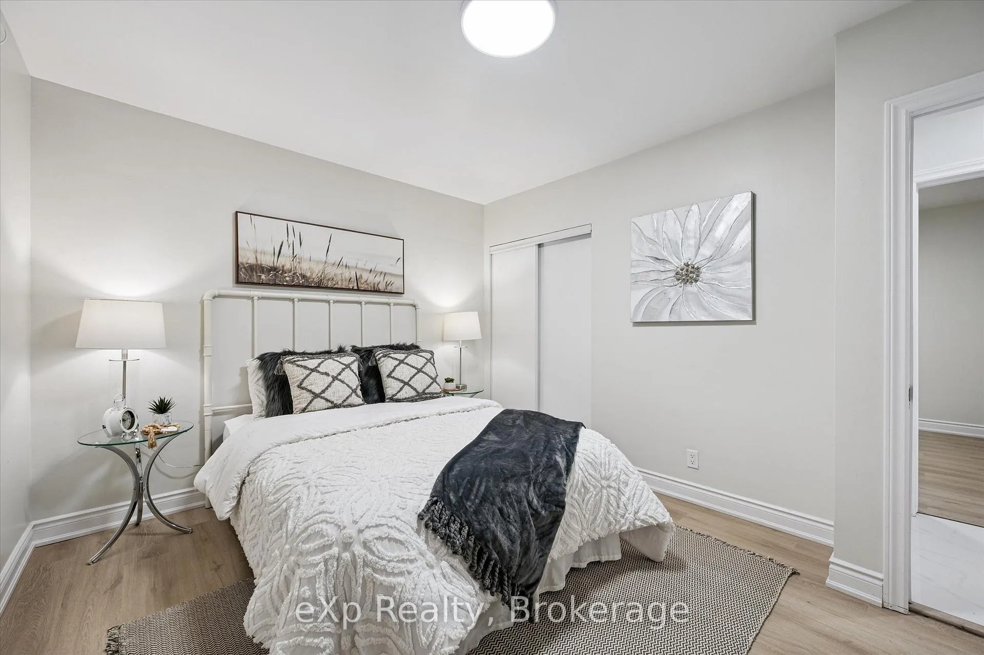 Photo 19 of 53 Nicklin Crescent, Guelph, Riverside Park — HOMEH