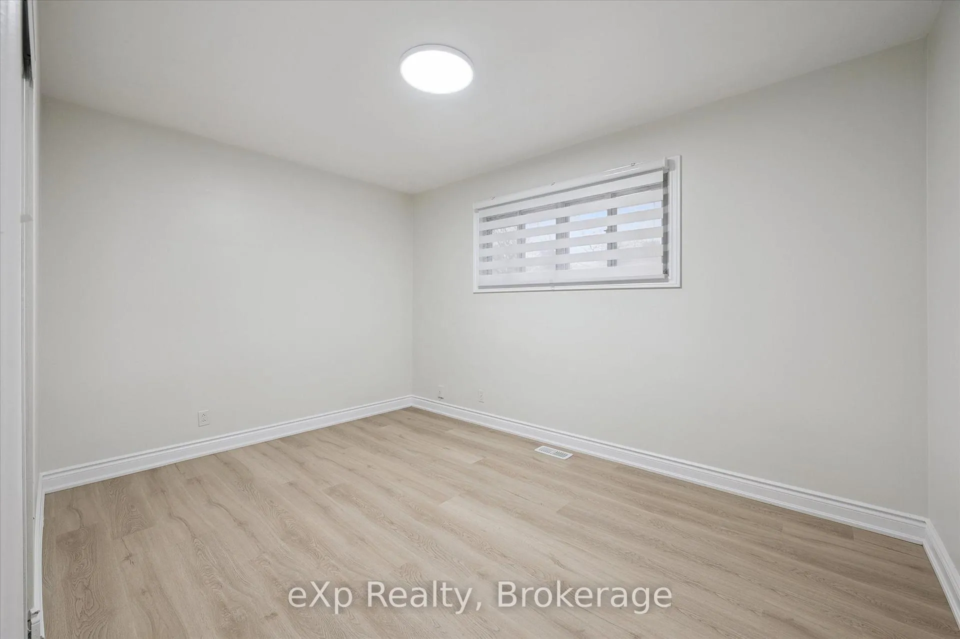 Photo 23 of 53 Nicklin Crescent, Guelph, Riverside Park — HOMEH