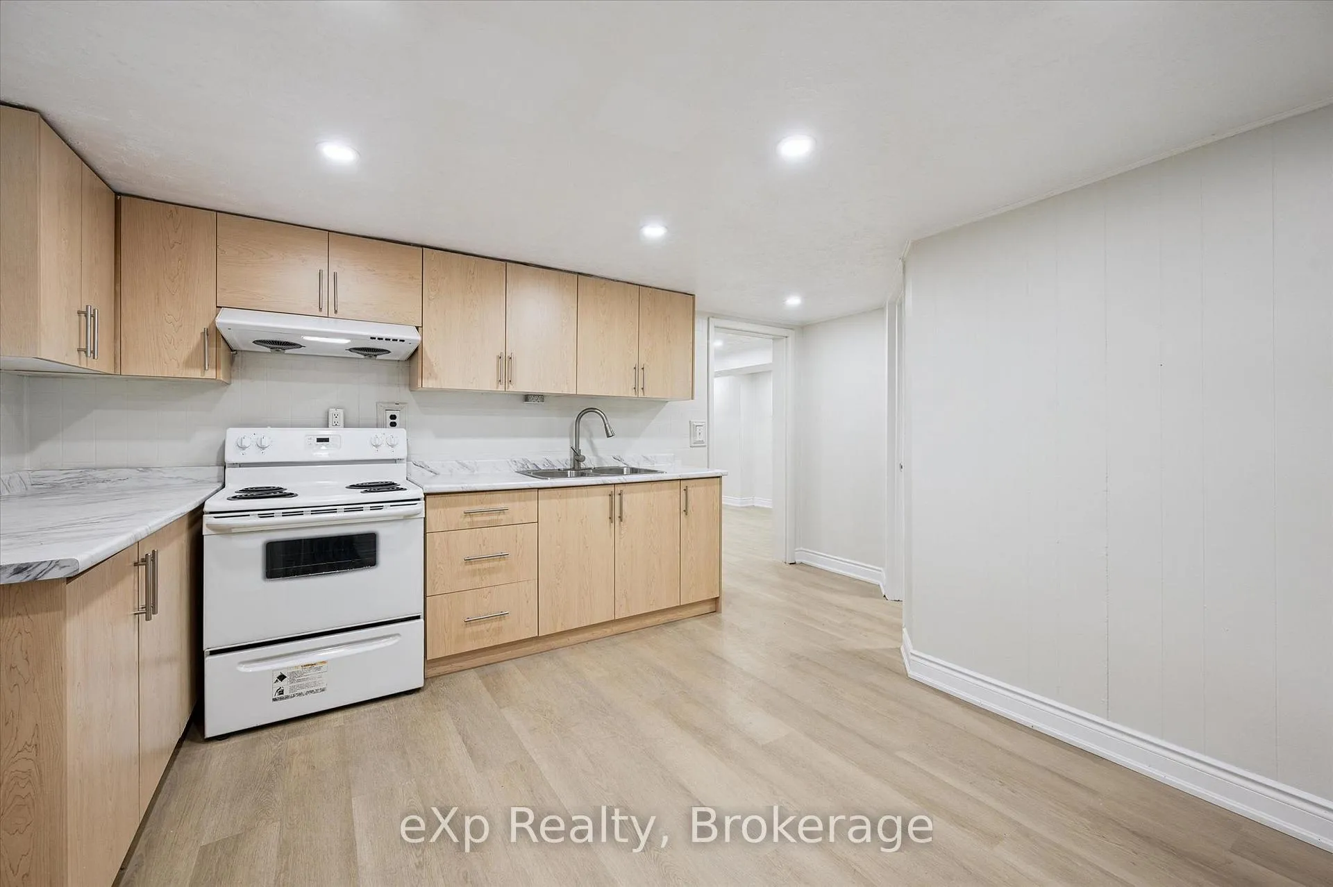 Photo 31 of 53 Nicklin Crescent, Guelph, Riverside Park — HOMEH