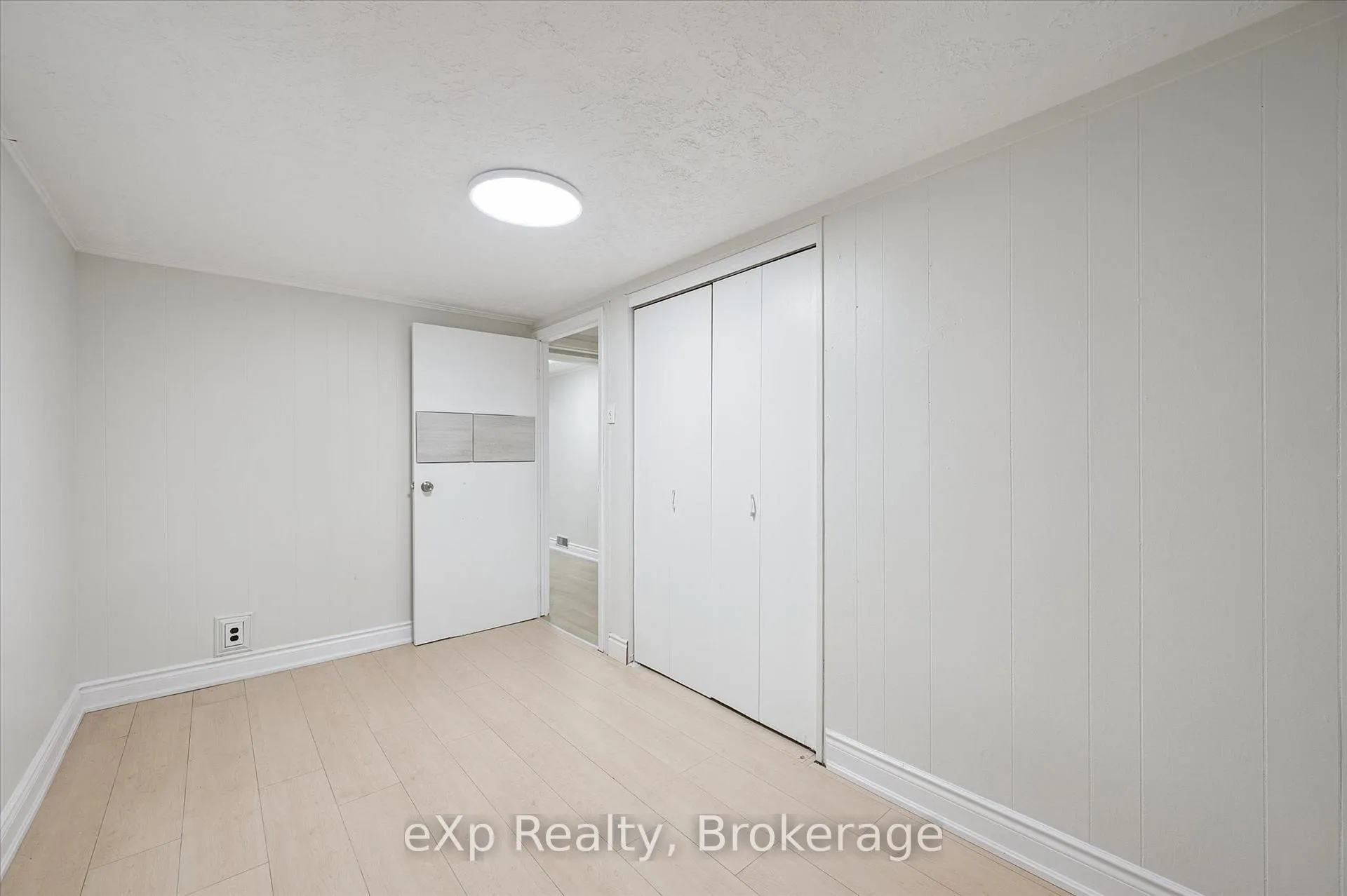 Photo 38 of 53 Nicklin Crescent, Guelph, Riverside Park — HOMEH