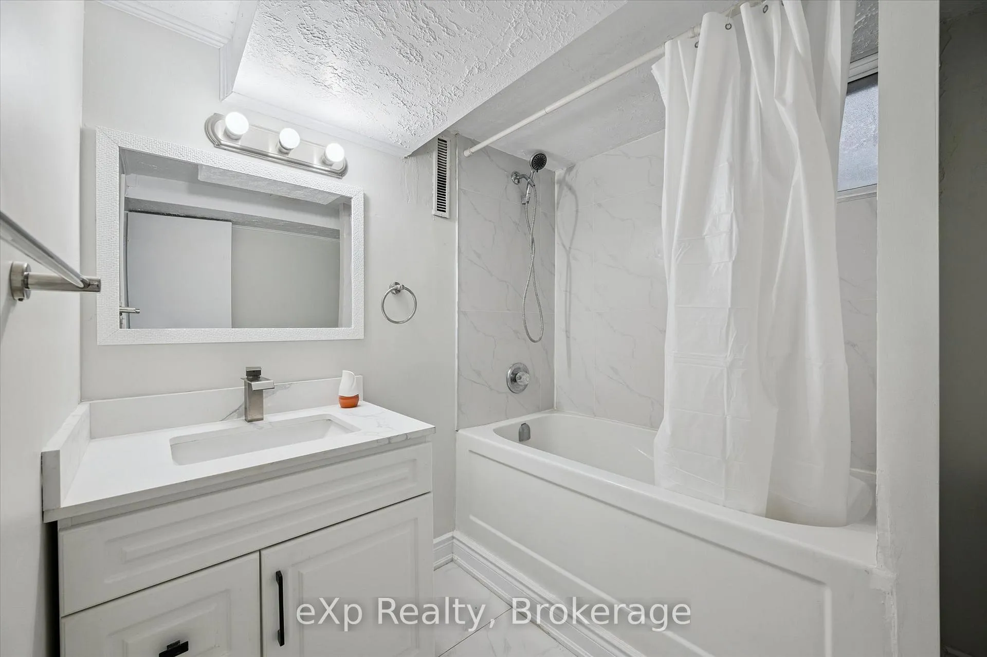 Photo 39 of 53 Nicklin Crescent, Guelph, Riverside Park — HOMEH