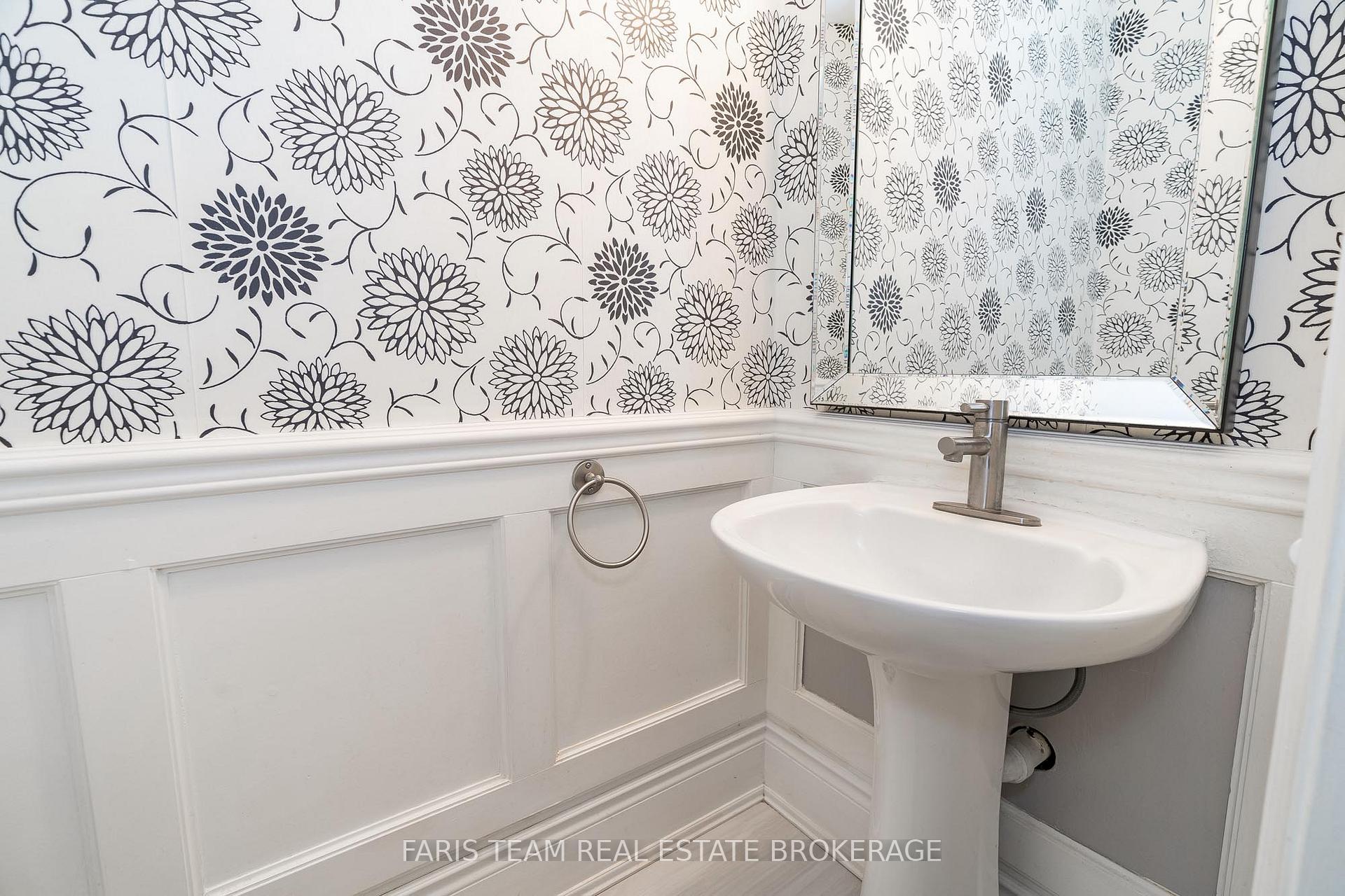 Photo 19 of 17 Radenhurst Crescent, Barrie, Grove East — HOMEH