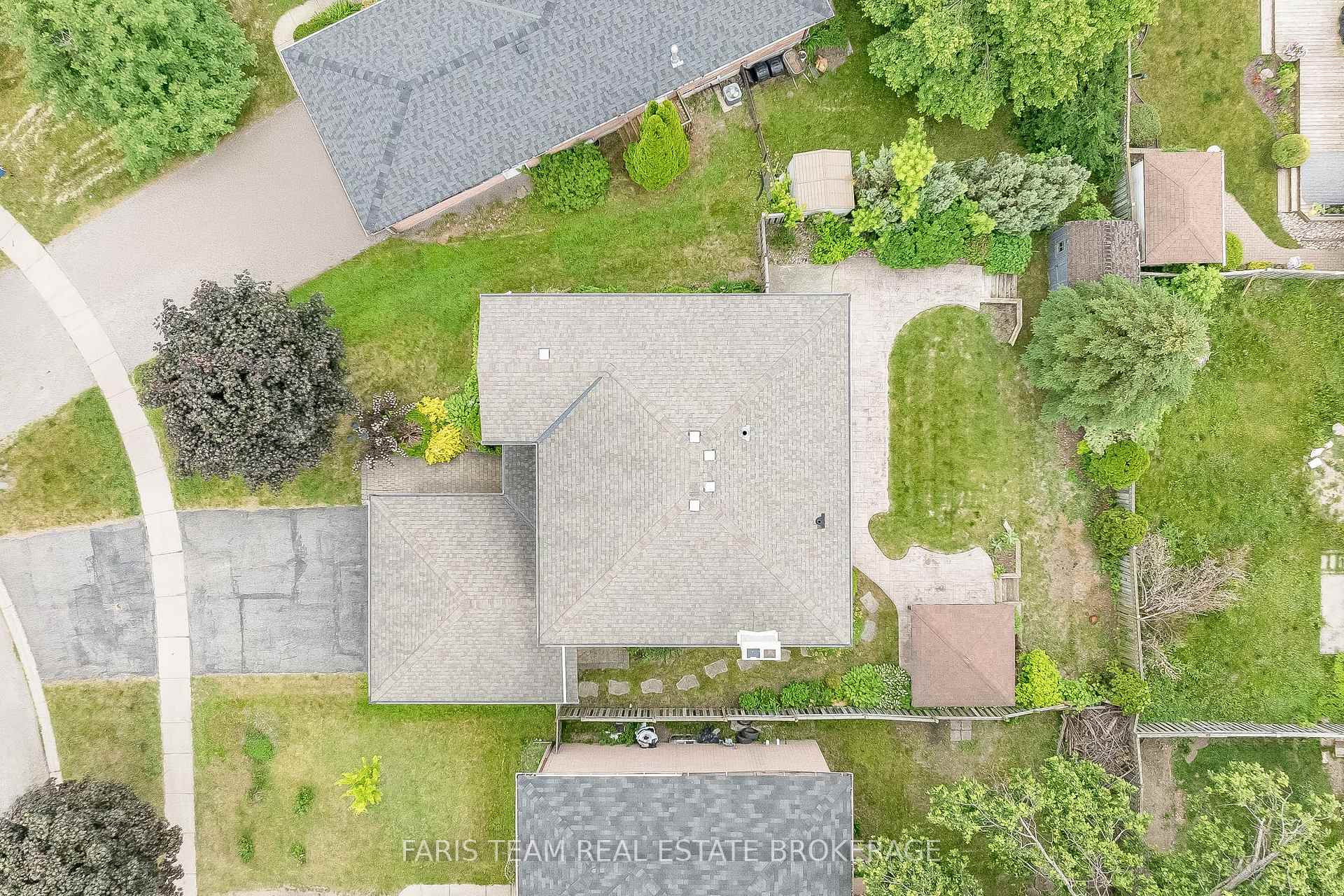 Photo 41 of 17 Radenhurst Crescent, Barrie, Grove East — HOMEH