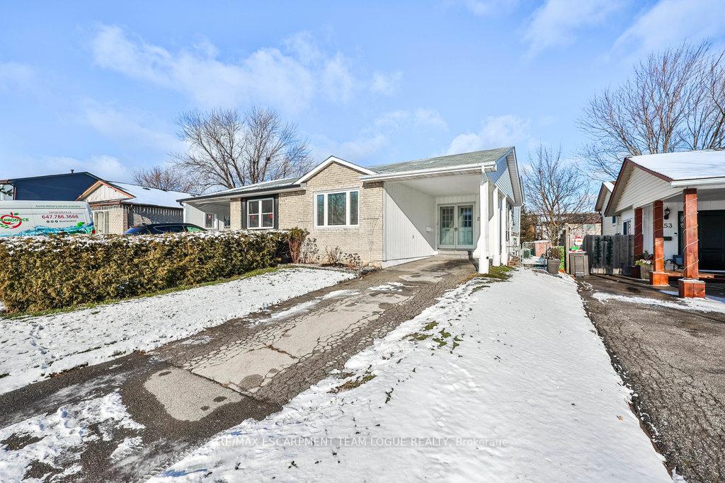 Photo 3 of 2251 Manchester Drive, Burlington, Brant Hills — HOMEH