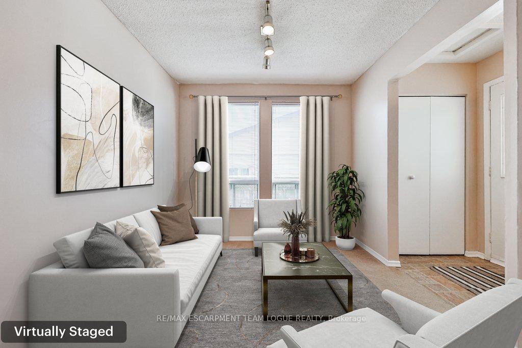 Photo 8 of 2251 Manchester Drive, Burlington, Brant Hills — HOMEH