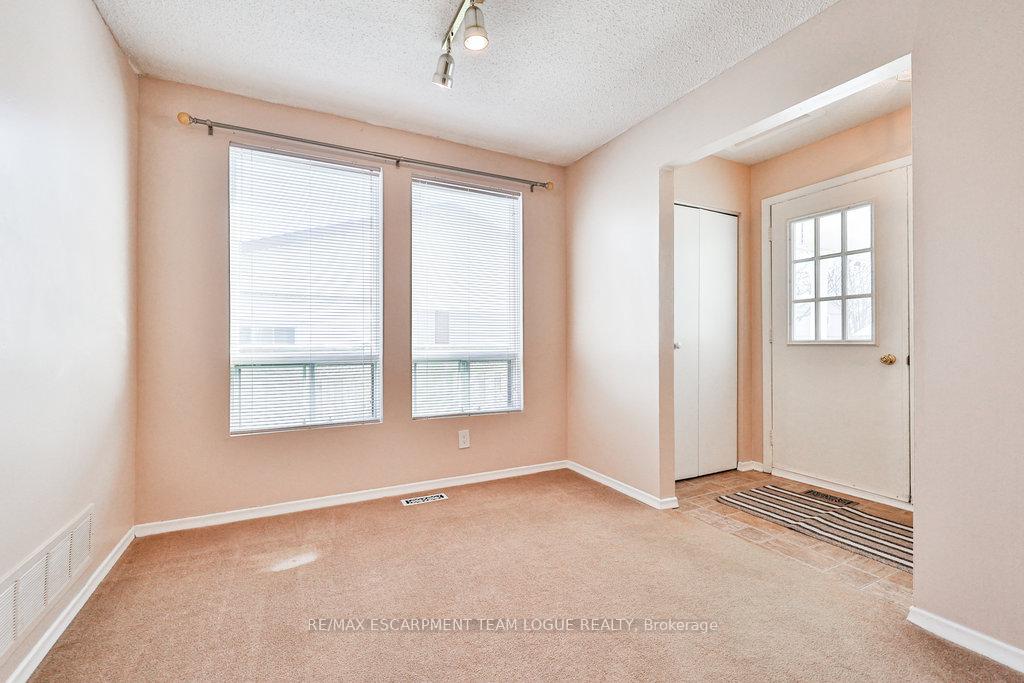 Photo 9 of 2251 Manchester Drive, Burlington, Brant Hills — HOMEH